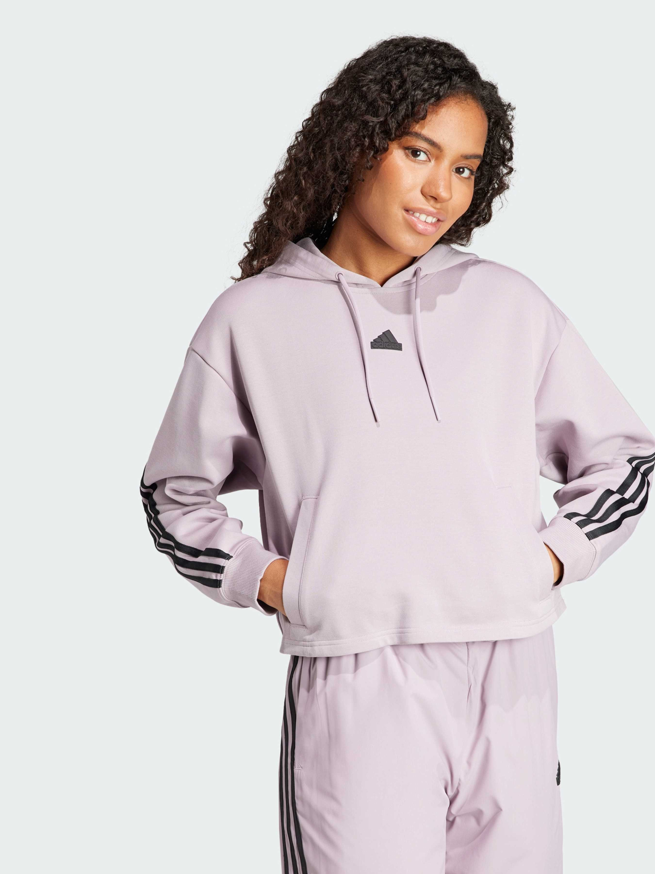 Худі Adidas модель IS3886 Худі Adidas модель IS3886 Фото