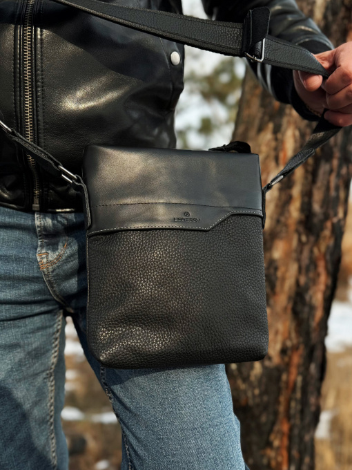 Мессенджер Legessy модель F_8029 Мессенджер Legessy модель F_8029 Фото