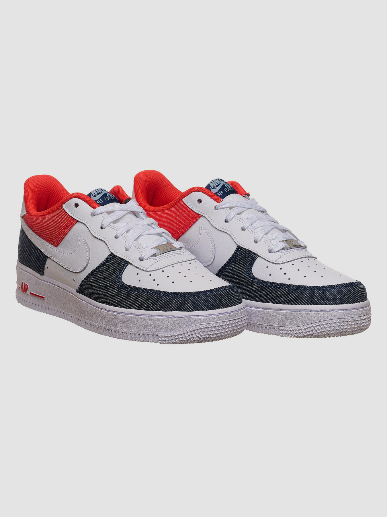 Кросівки повсякденні NIKE Air Force 1 Low модель DJ5180-100 Фото