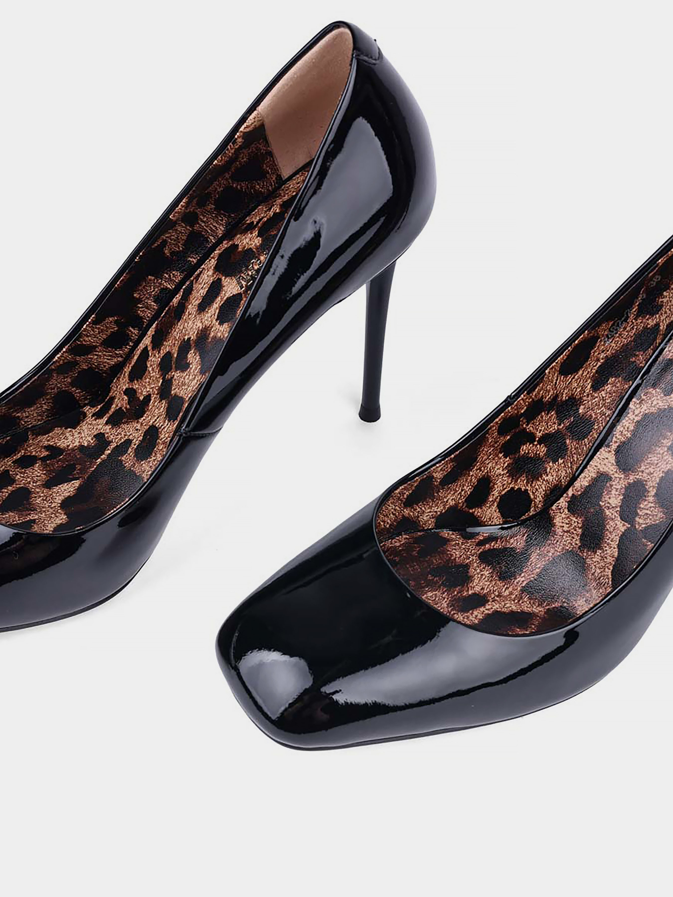 Туфлі-човники MIRATON модель 2482-2-15 Фото