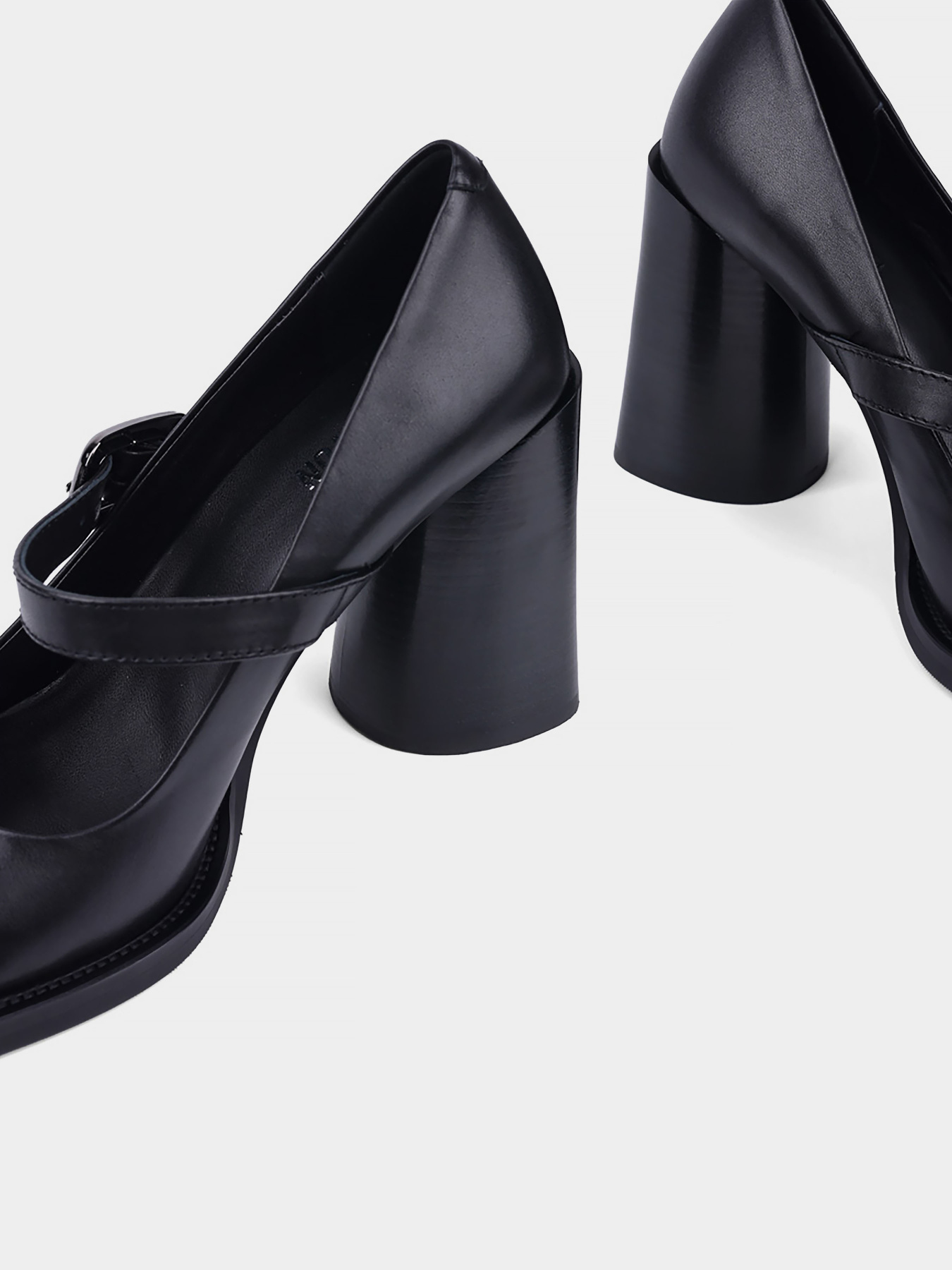 Туфли MIRATON модель 8715A-68-1 Фото