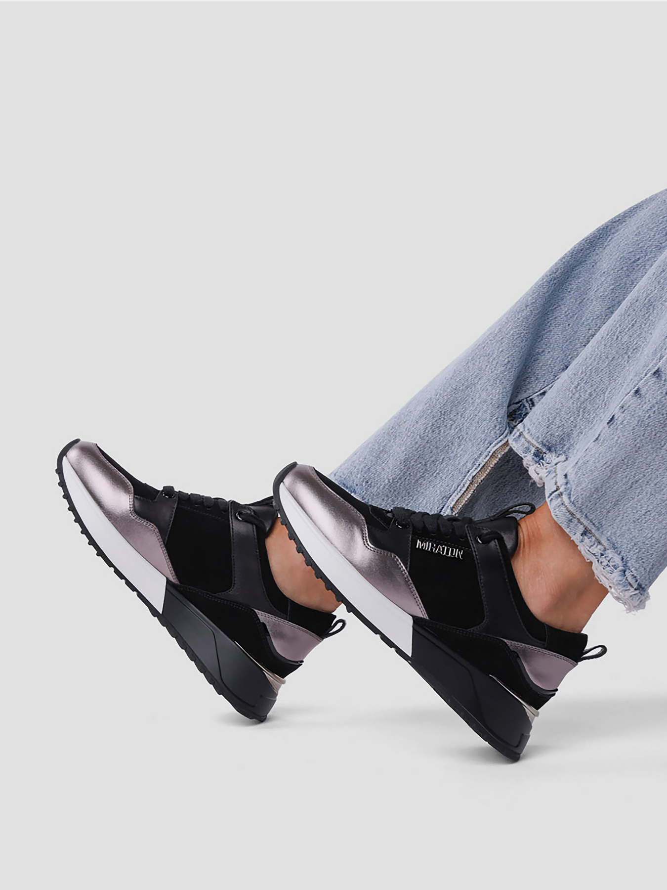 Кросівки повсякденні MIRATON модель H2422B-15-1 Фото