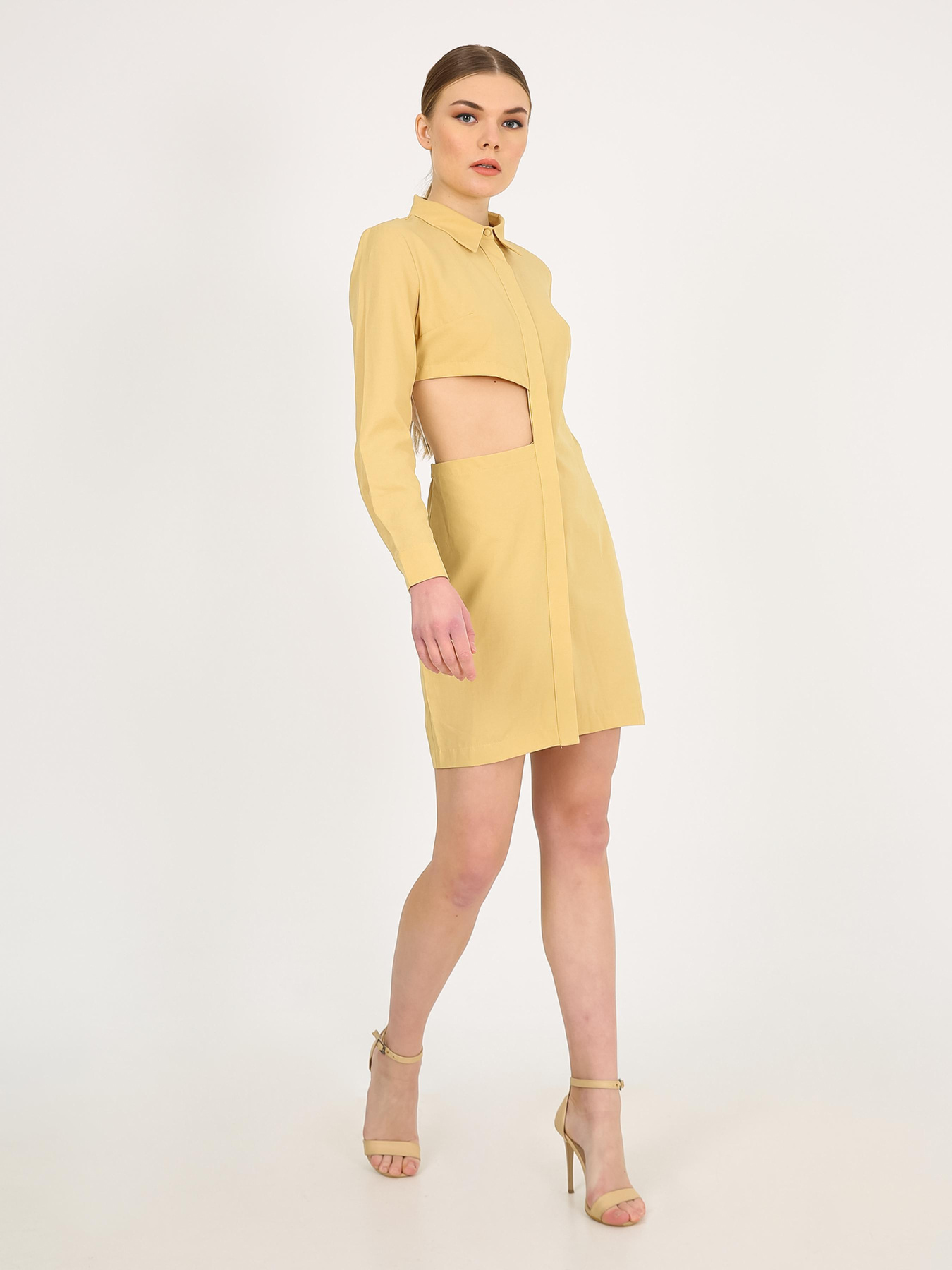 Платье мини Vicolo модель 232-VC-1999-23_горчичный Фото