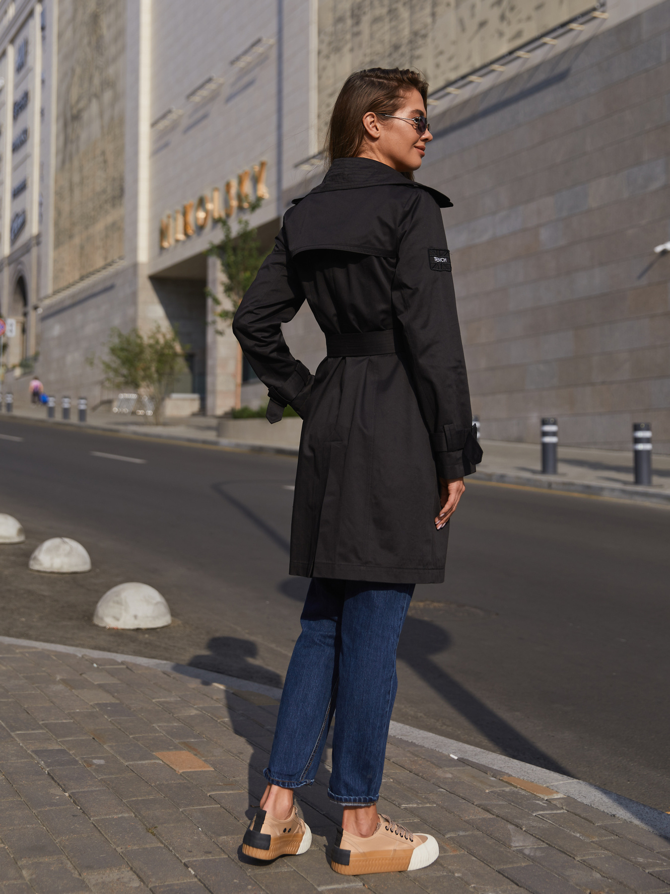 Тренч MilaNova модель Плащ ПВ-162 черный Тренч MilaNova модель Плащ ПВ-162 черный Фото