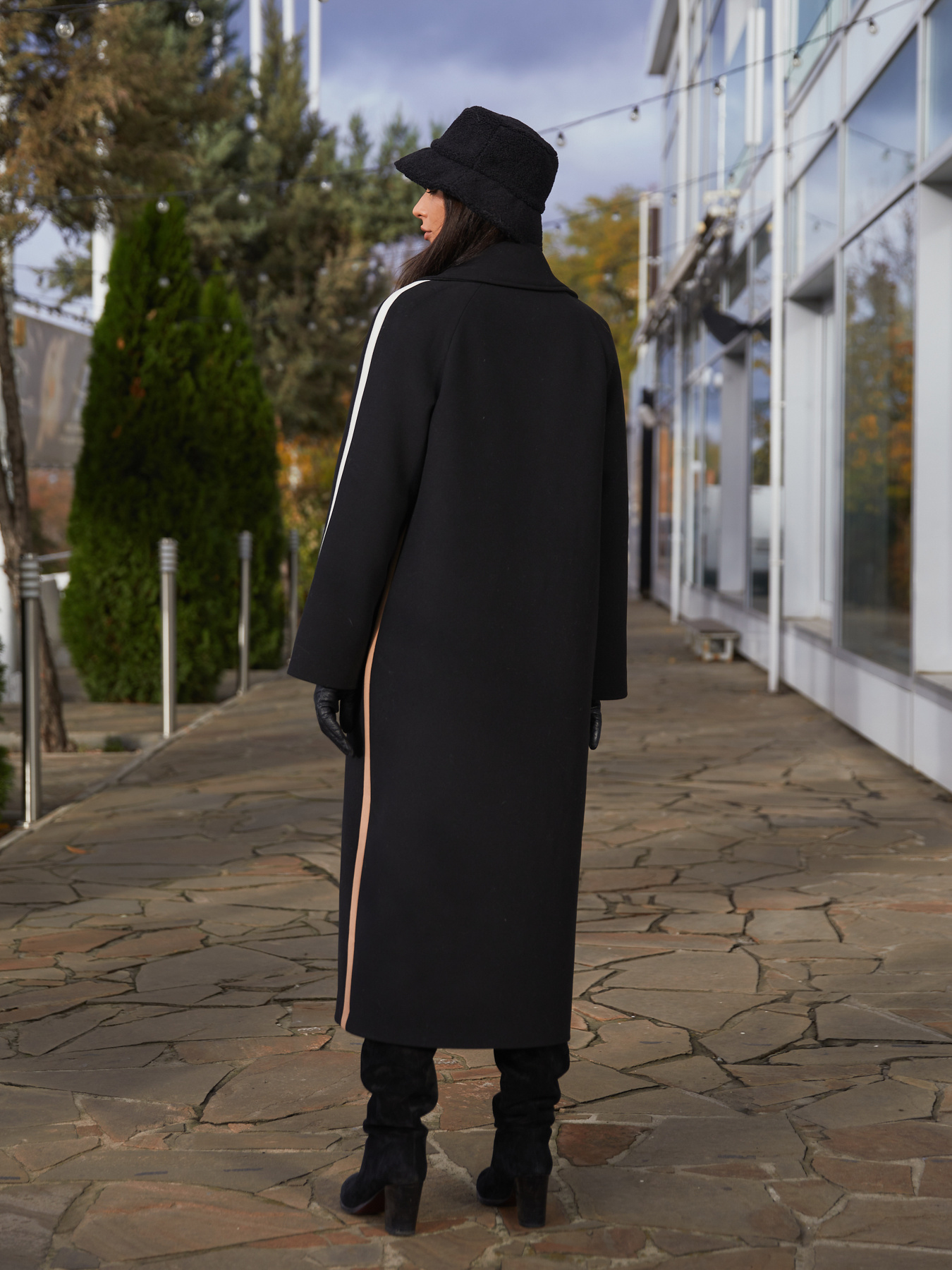 Пальто MilaNova модель Пальто ПВ-187 черный Фото