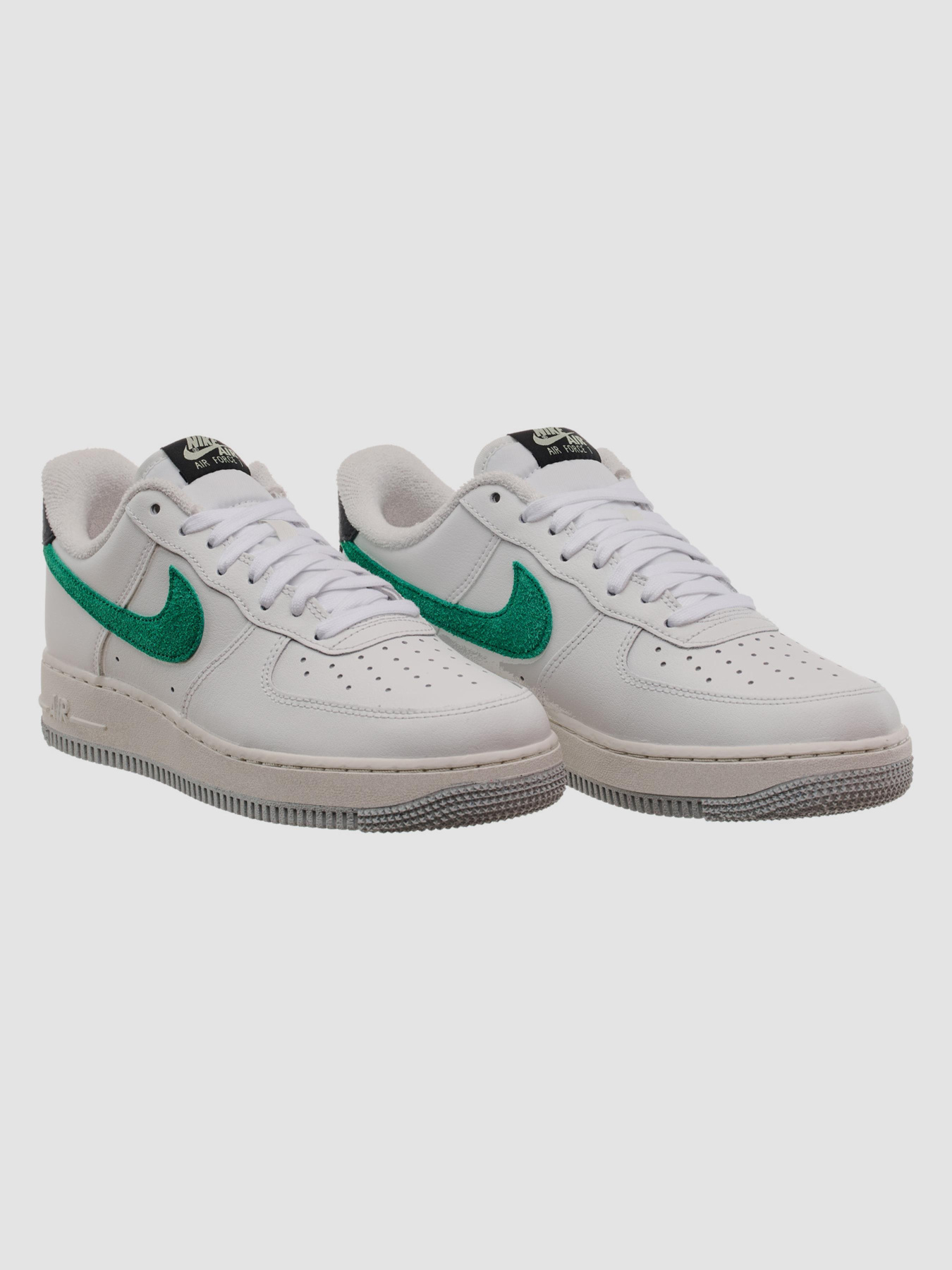 Кросівки NIKE Air Force 1 07 модель DR8593-100 Фото