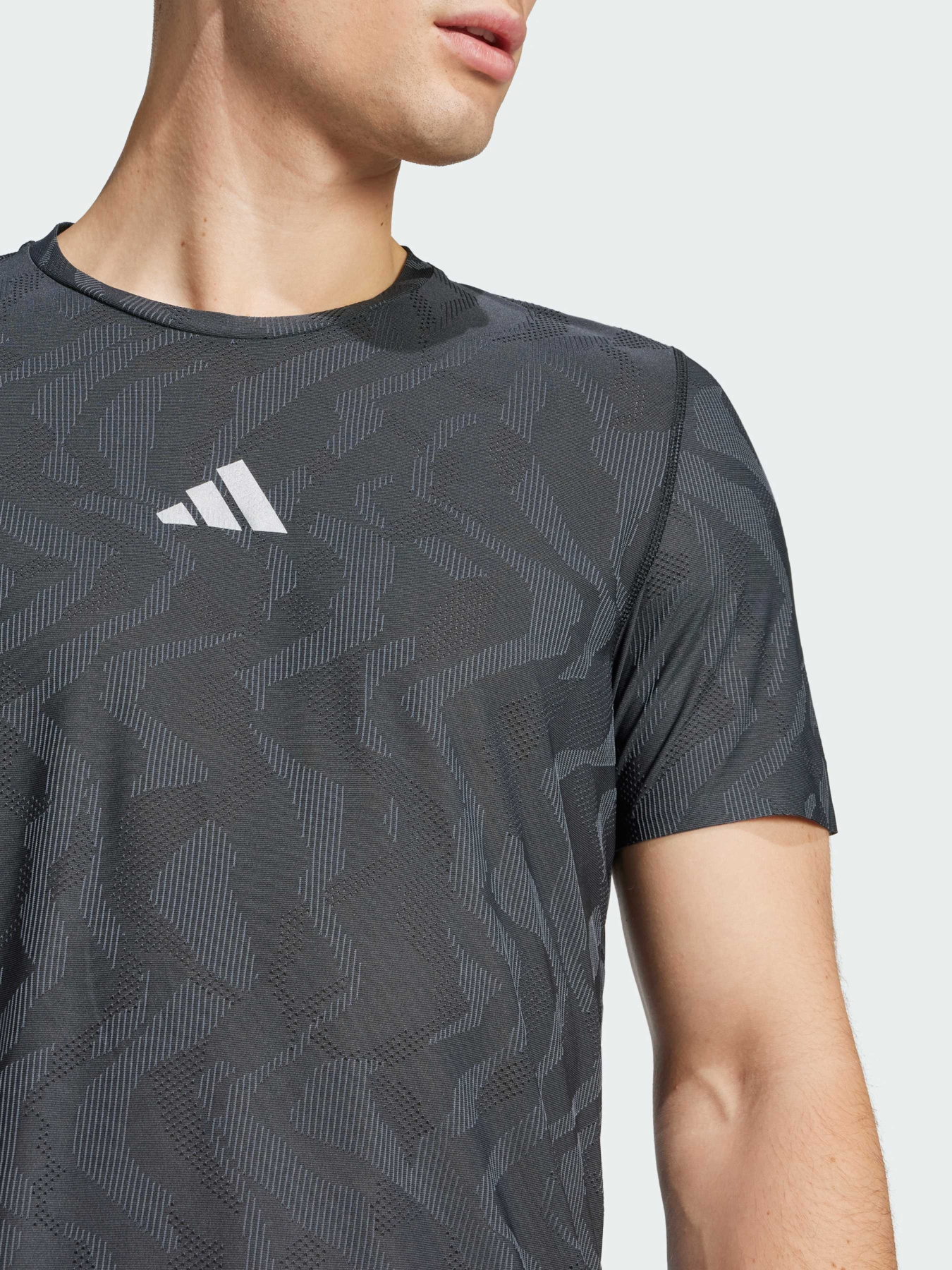 Футболка спортивная Adidas модель JC7338 Футболка спортивная Adidas модель JC7338 Фото