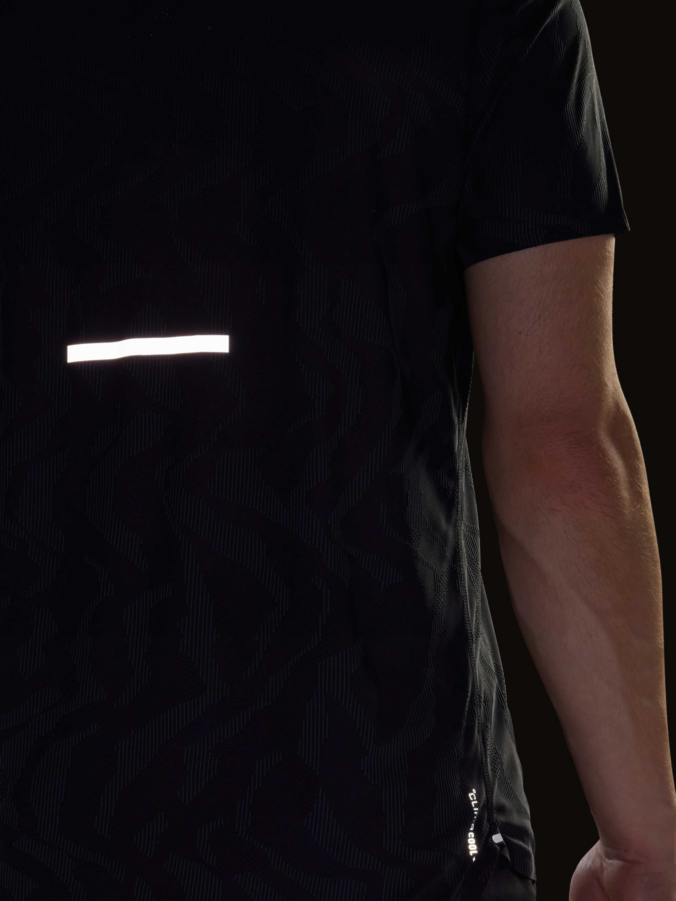 Футболка спортивная Adidas модель JC7338 Футболка спортивная Adidas модель JC7338 Фото