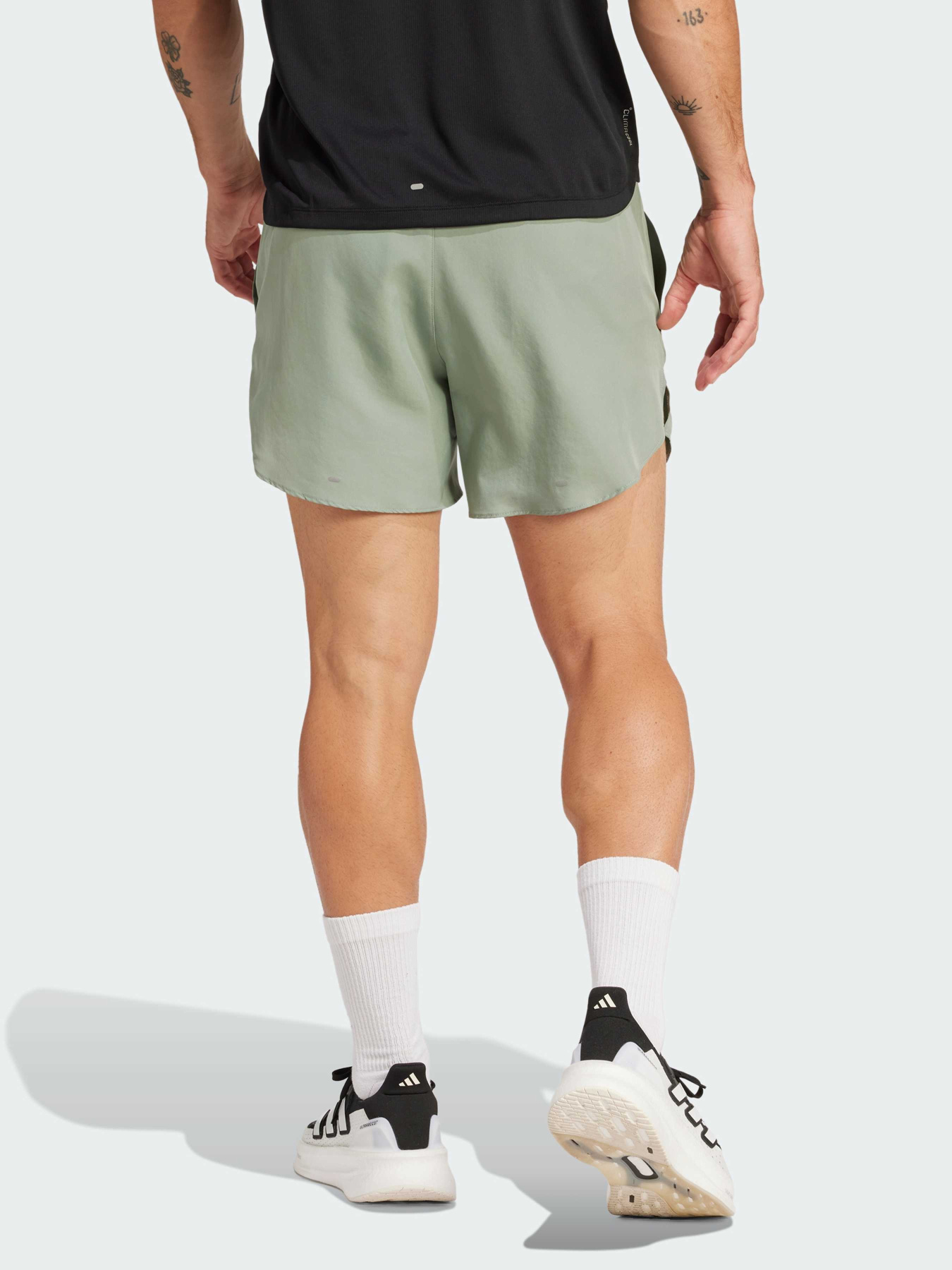 Шорти спортивні Adidas модель JD2327 Фото