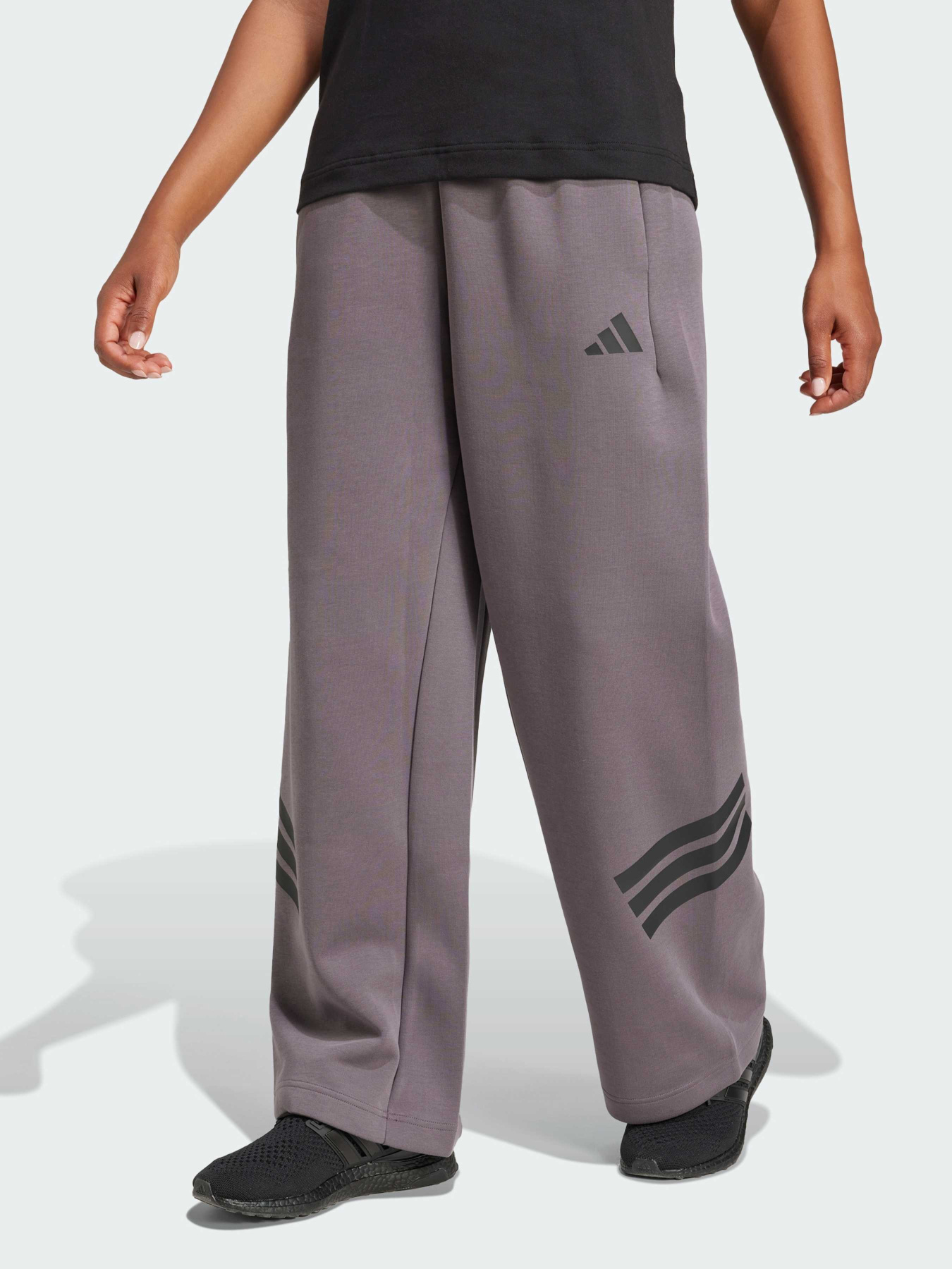 Штани повсякденні Adidas 3 Stripes модель JE0154 Фото