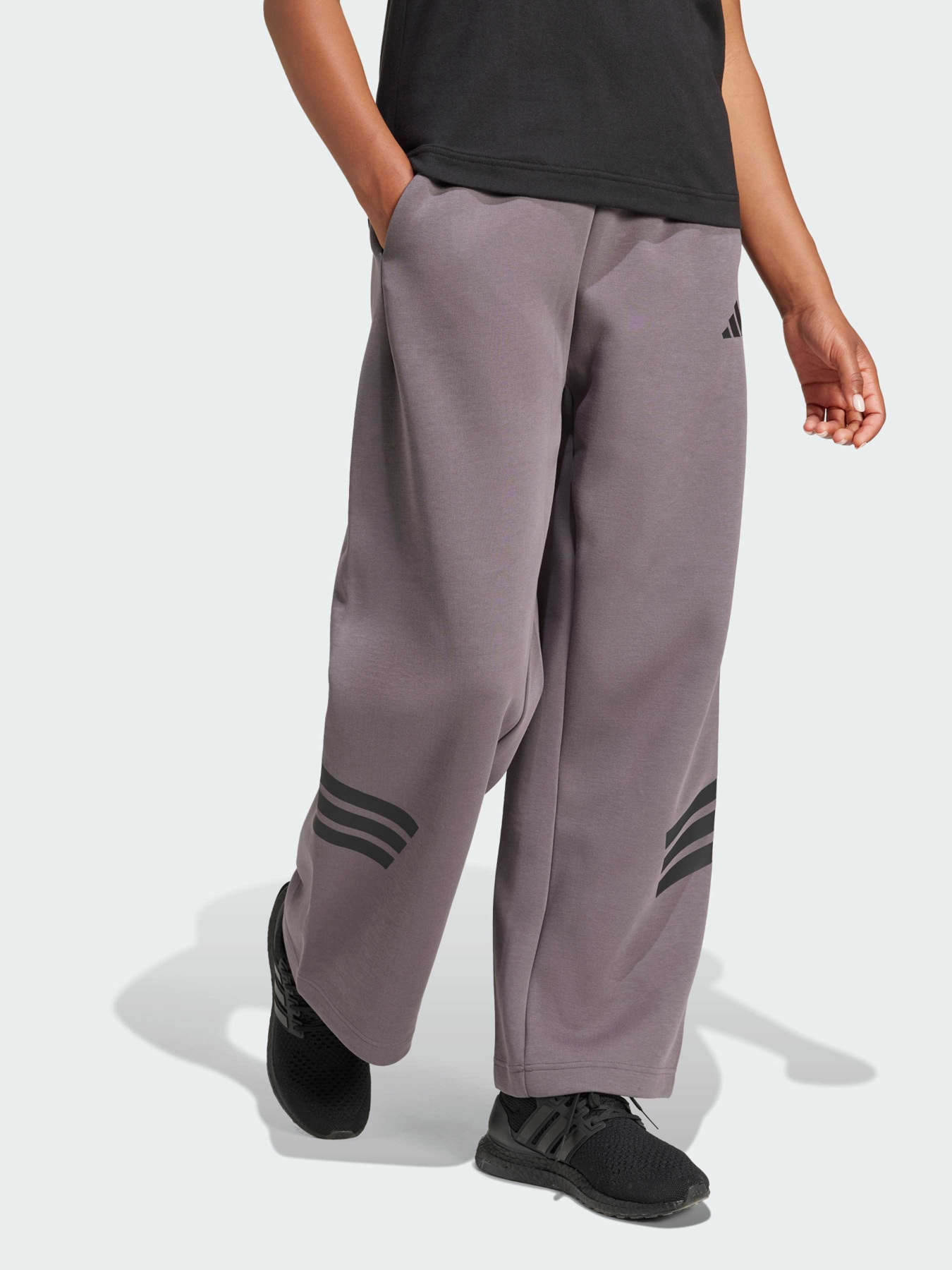 Повсякденні штани Adidas 3 Stripes модель JE0154 Фото