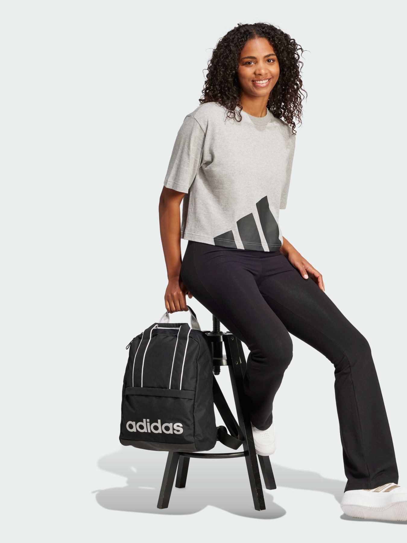 Футболка Adidas модель JG8738 Футболка Adidas модель JG8738 Фото