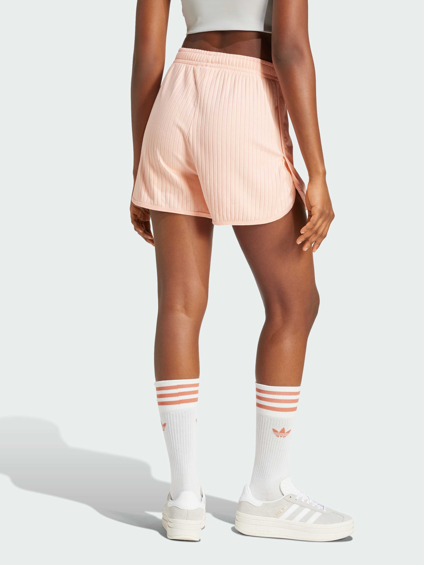 Повсякденні шорти Adidas модель JD5165 Повсякденні шорти Adidas модель JD5165 Фото