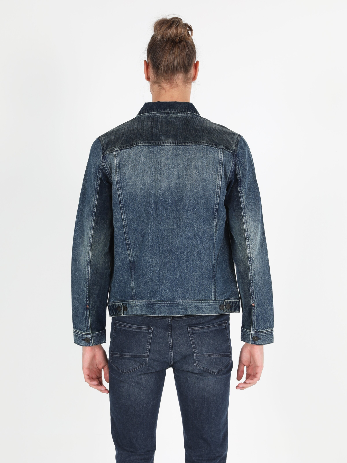 Куртки и дубленки Colin’s модель CL1051279_Q1.V1_DN04945 Куртки и дубленки Colin’s модель CL1051279_Q1.V1_DN04945 Фото