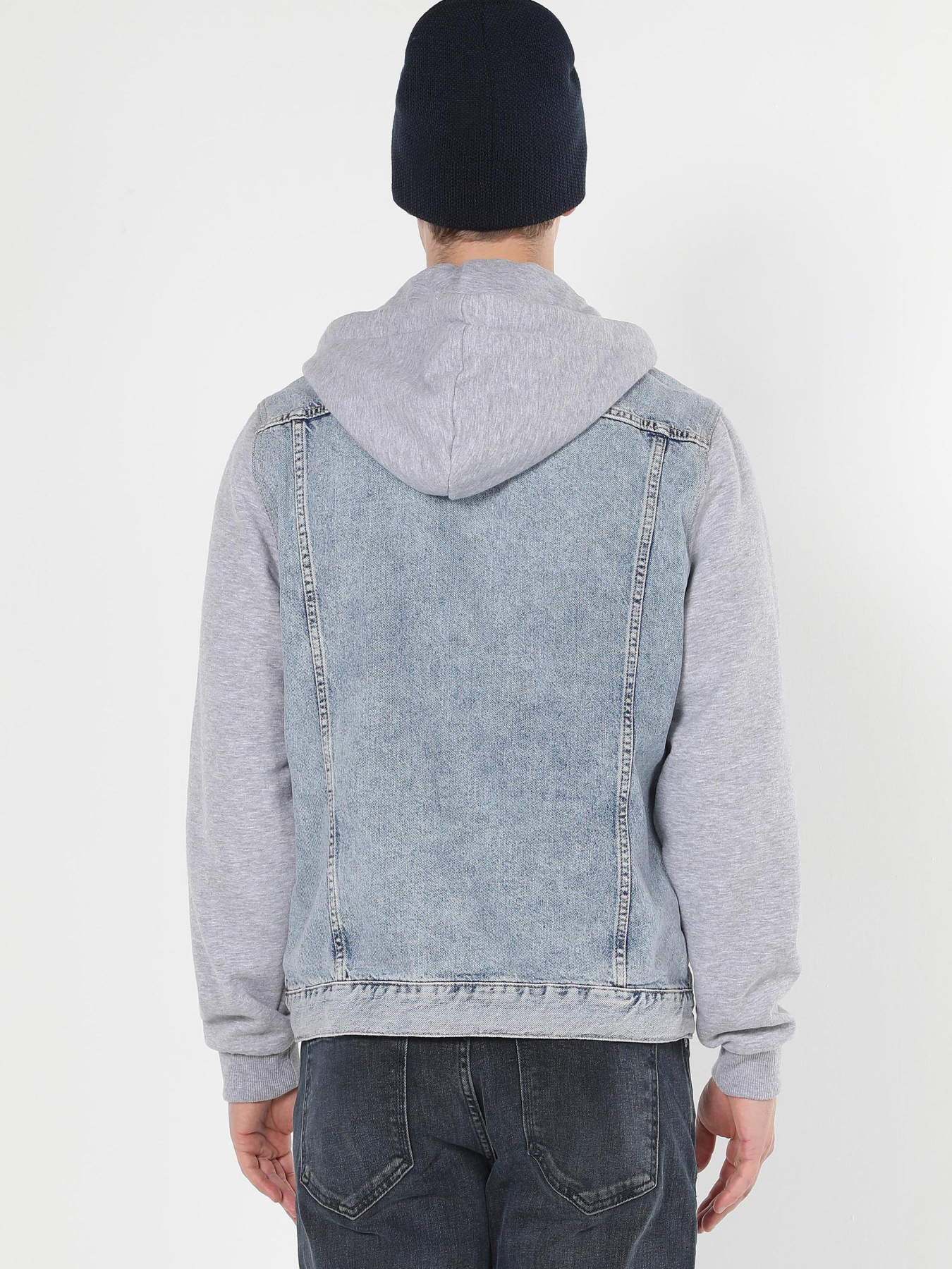 Куртки и дубленки Colin’s модель CL1060620_Q1.V1_DN41532 Фото