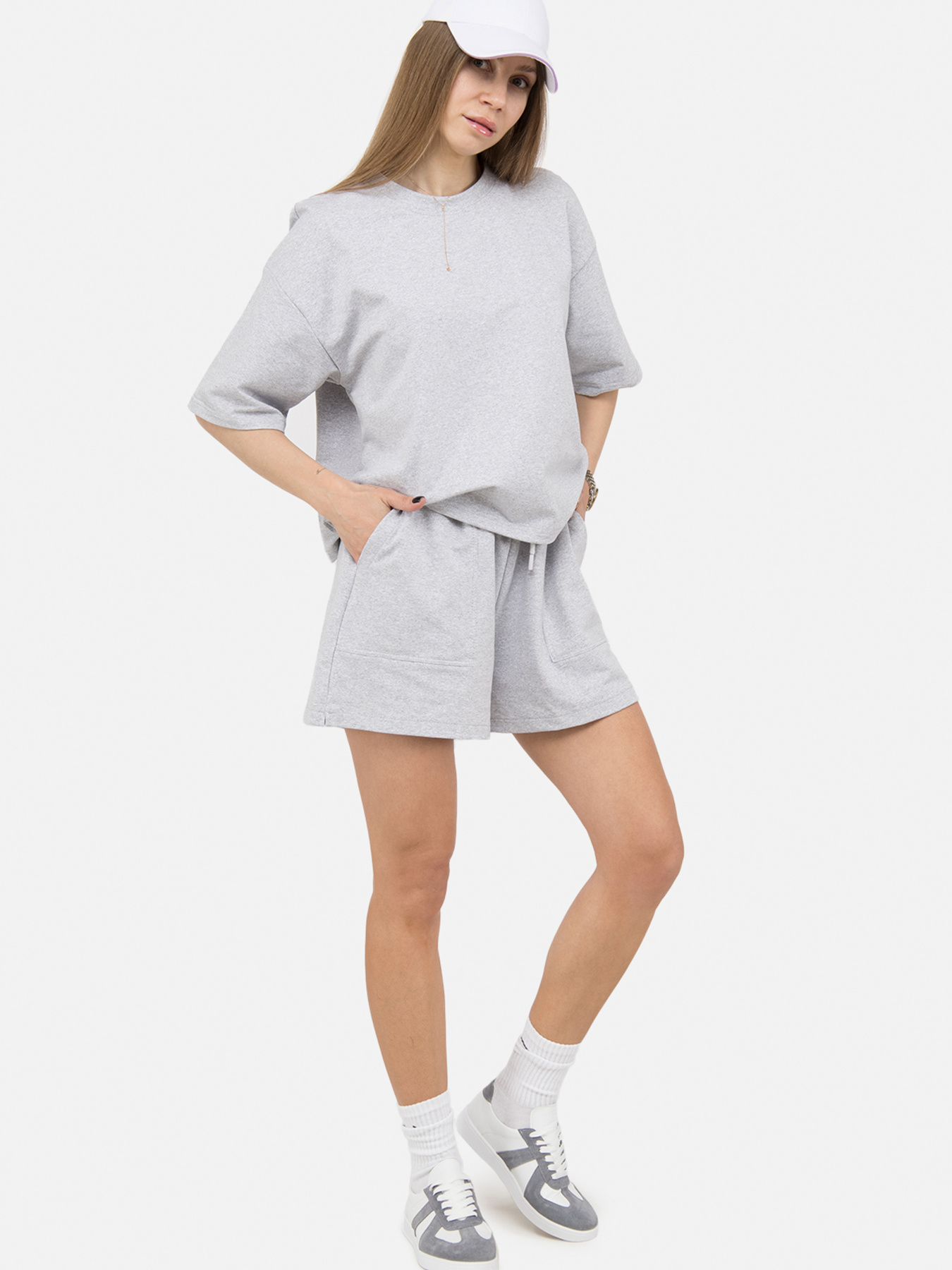 Шорты спортивные YUKI модель ЦБ-00250920 Шорты спортивные YUKI модель ЦБ-00250920 Фото