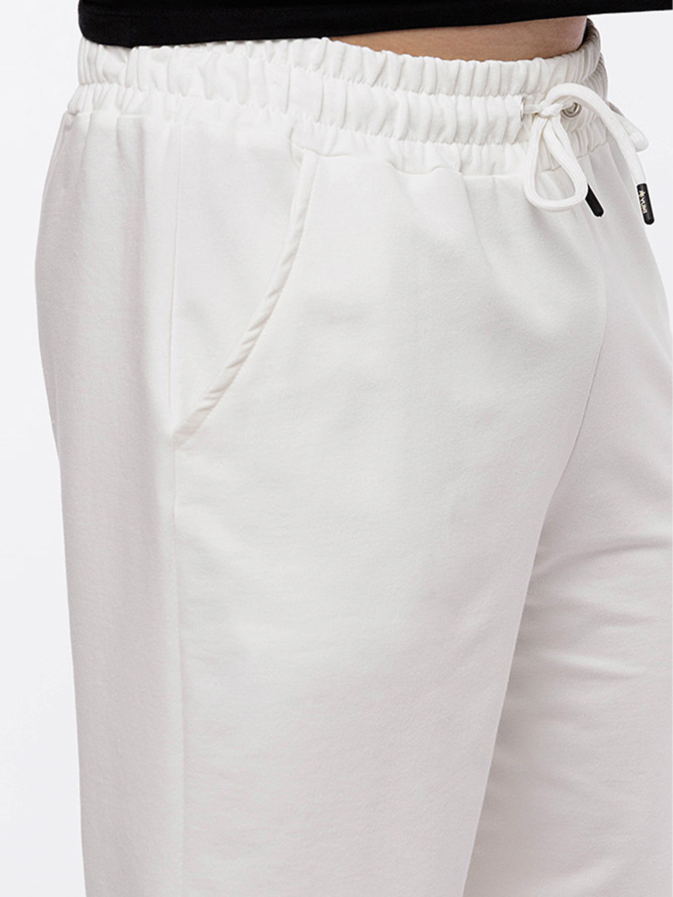 Спортивні шорти YUKI модель ЦБ-00208988 Фото