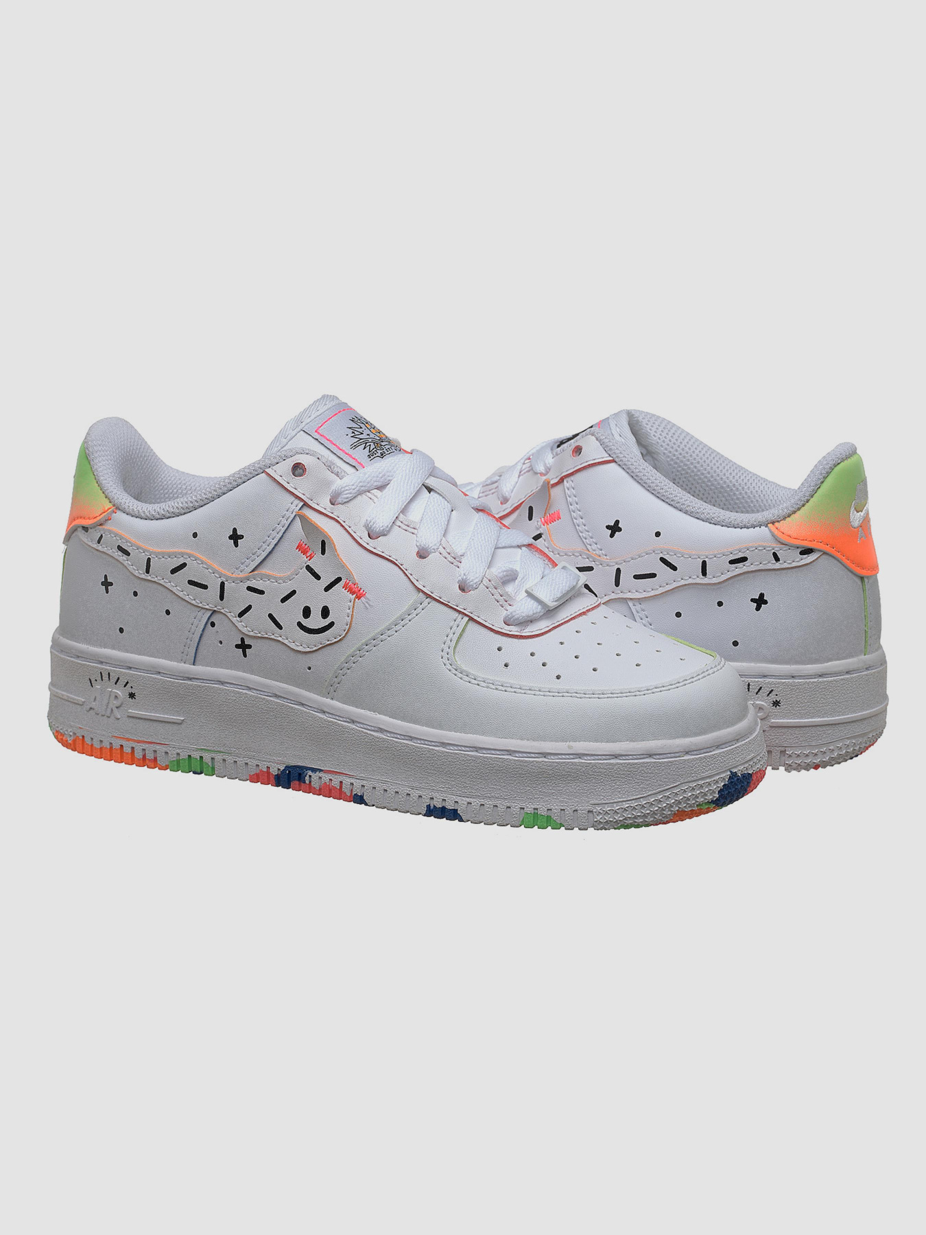 Кроссовки NIKE Air Force 1 Lv8 модель DV1366-111 Фото