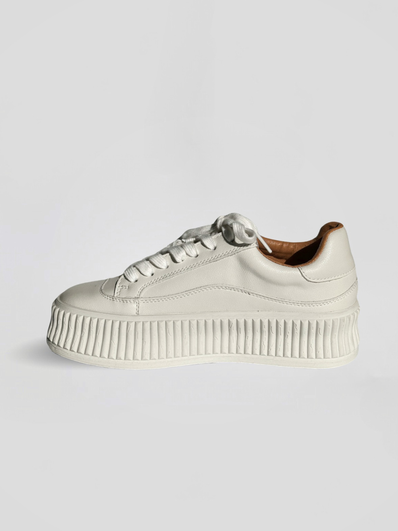 Кроссовки EVIE модель Milk - 5703 Фото