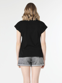 Футболки і поло Colin’s модель CL1058981_Q1.V1_BLK Футболки і поло Colin’s модель CL1058981_Q1.V1_BLK Фото