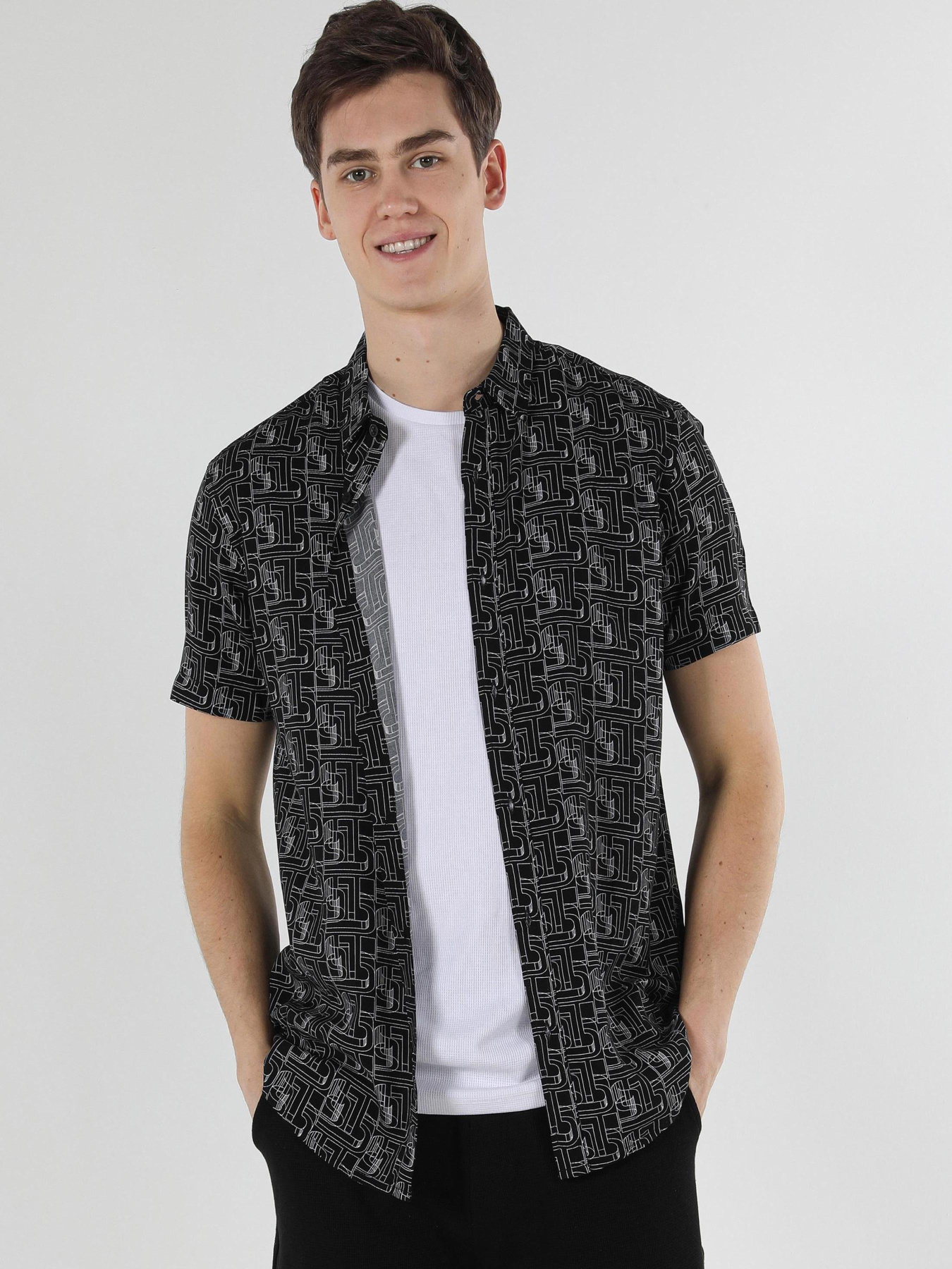 Сорочки Colin’s модель CL1058966_Q1.V1_BLK Фото