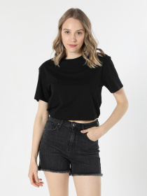 Футболки и поло Colin’s модель CL1058982_Q1.V1_BLK Футболки и поло Colin’s модель CL1058982_Q1.V1_BLK Фото