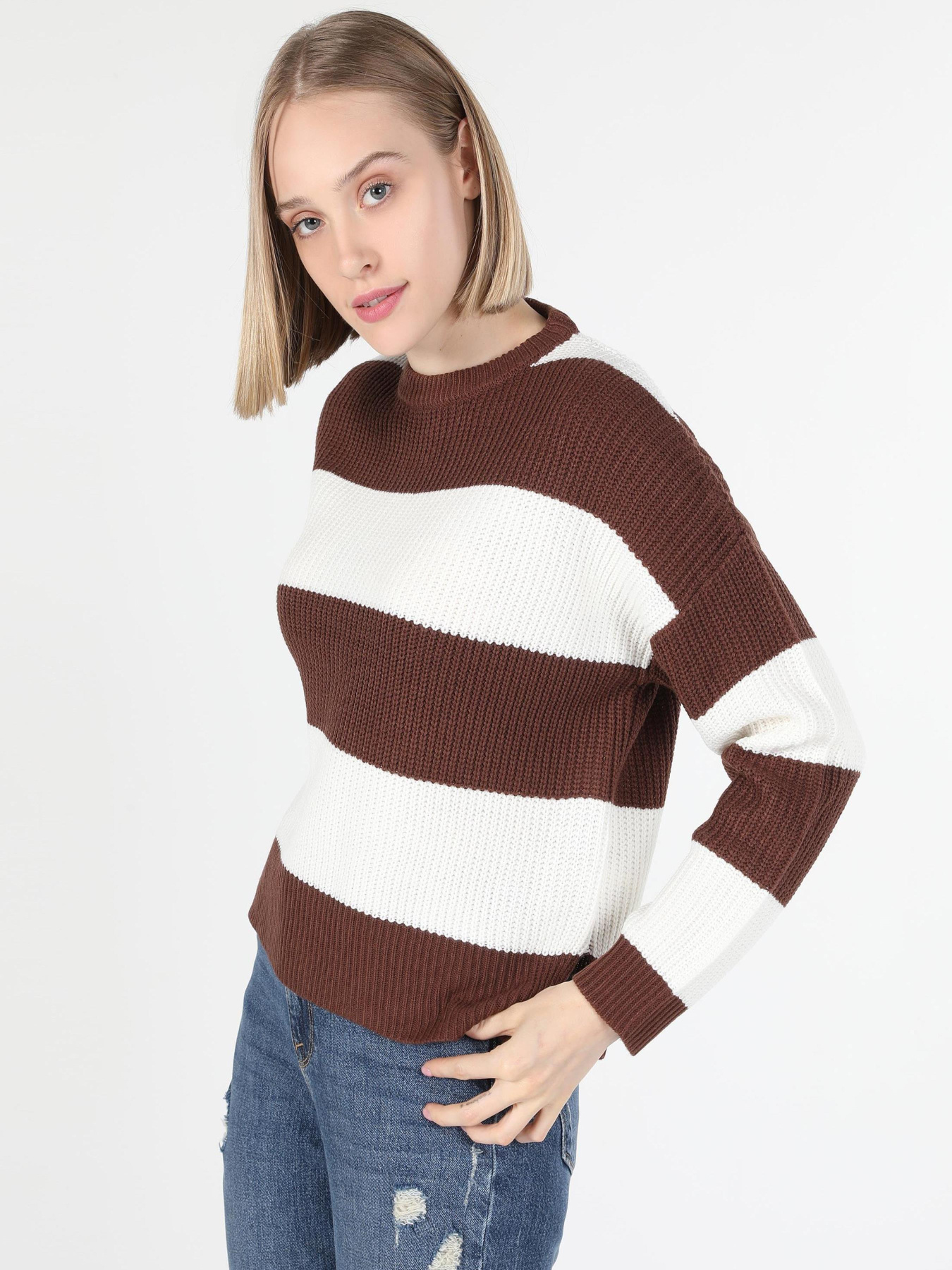 Кофты и свитера Colin’s модель CL1060295_Q1.V1_BRW Фото