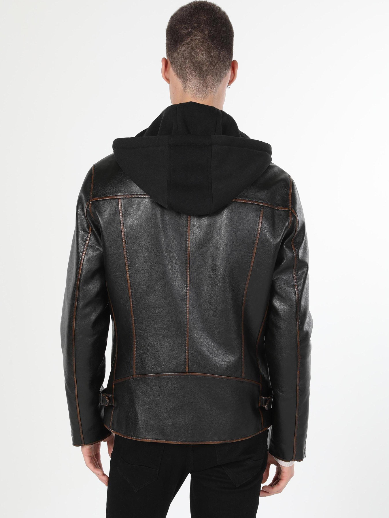 Куртки Colin’s модель CL1060745_Q1.V1_BRW Фото