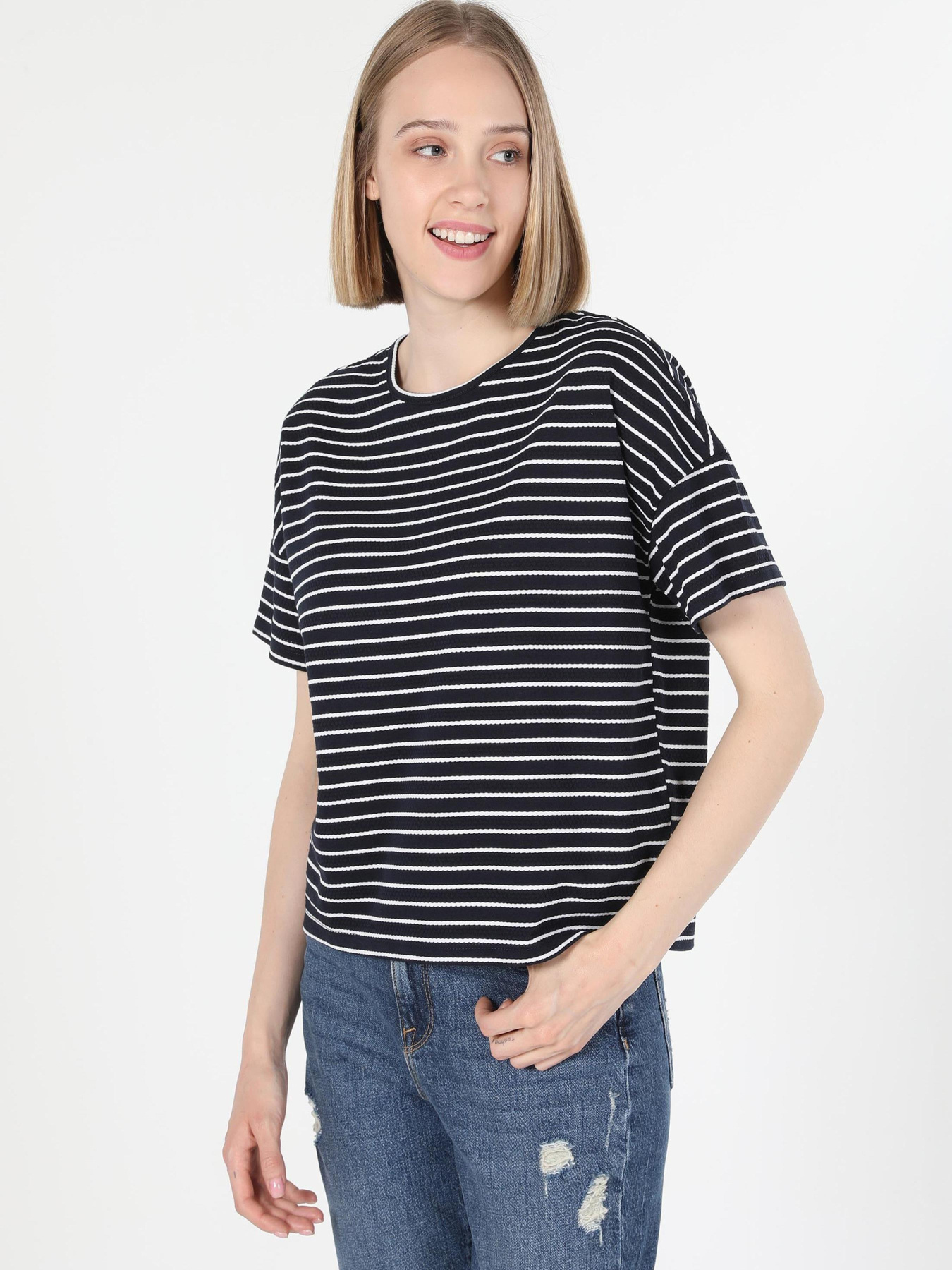 Футболки и поло Colin’s модель CL1060584_Q1.V1_NAV Фото