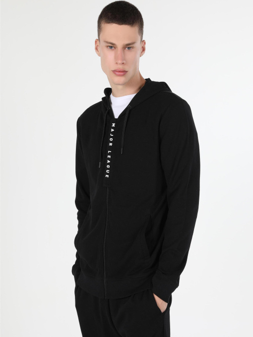 Кофты и свитера Colin’s модель CL1059670_Q1.V1_BLK Фото