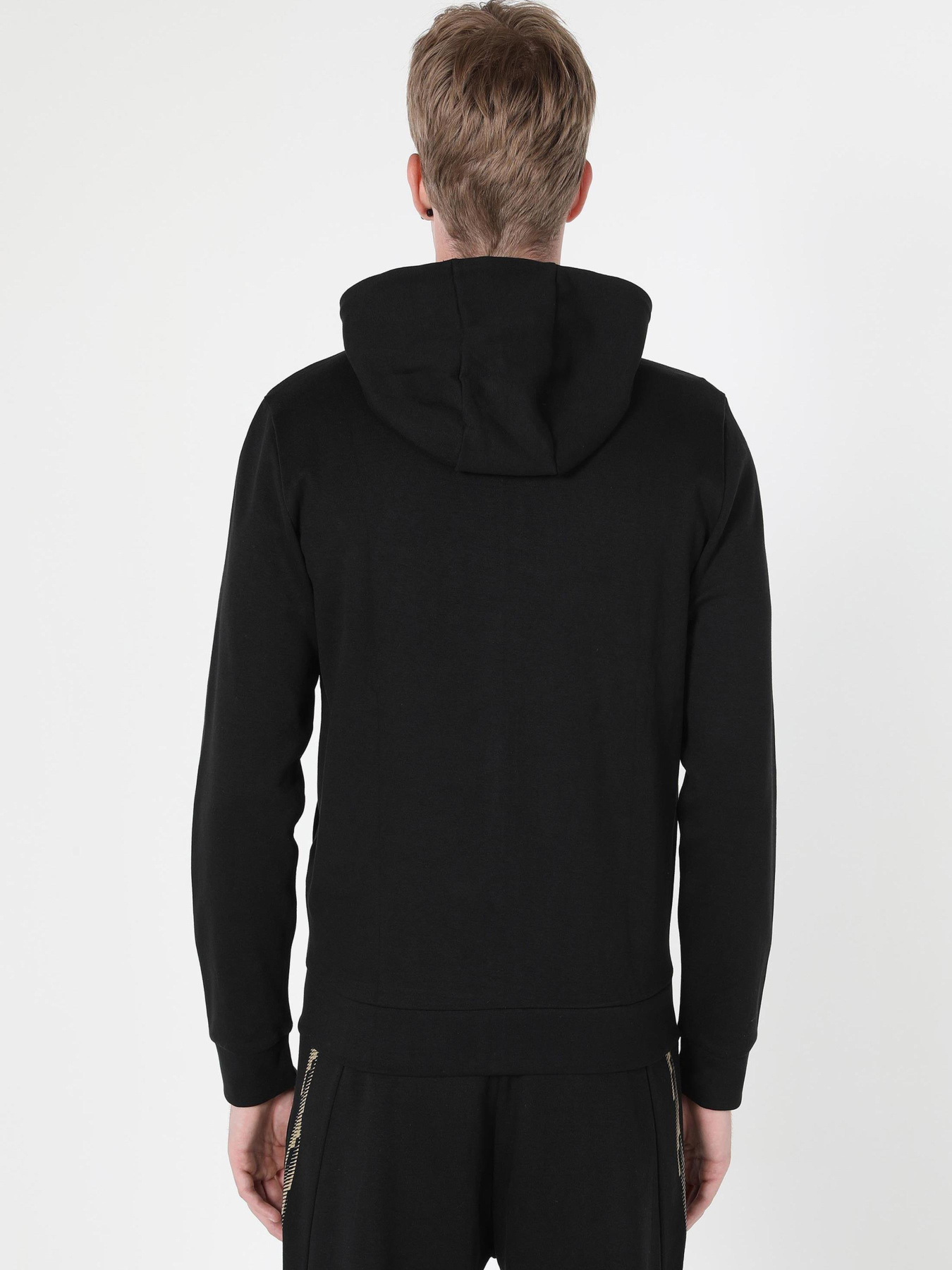 Худи и свитшоты Colin’s модель CL1059662_Q1.V1_BLK Фото