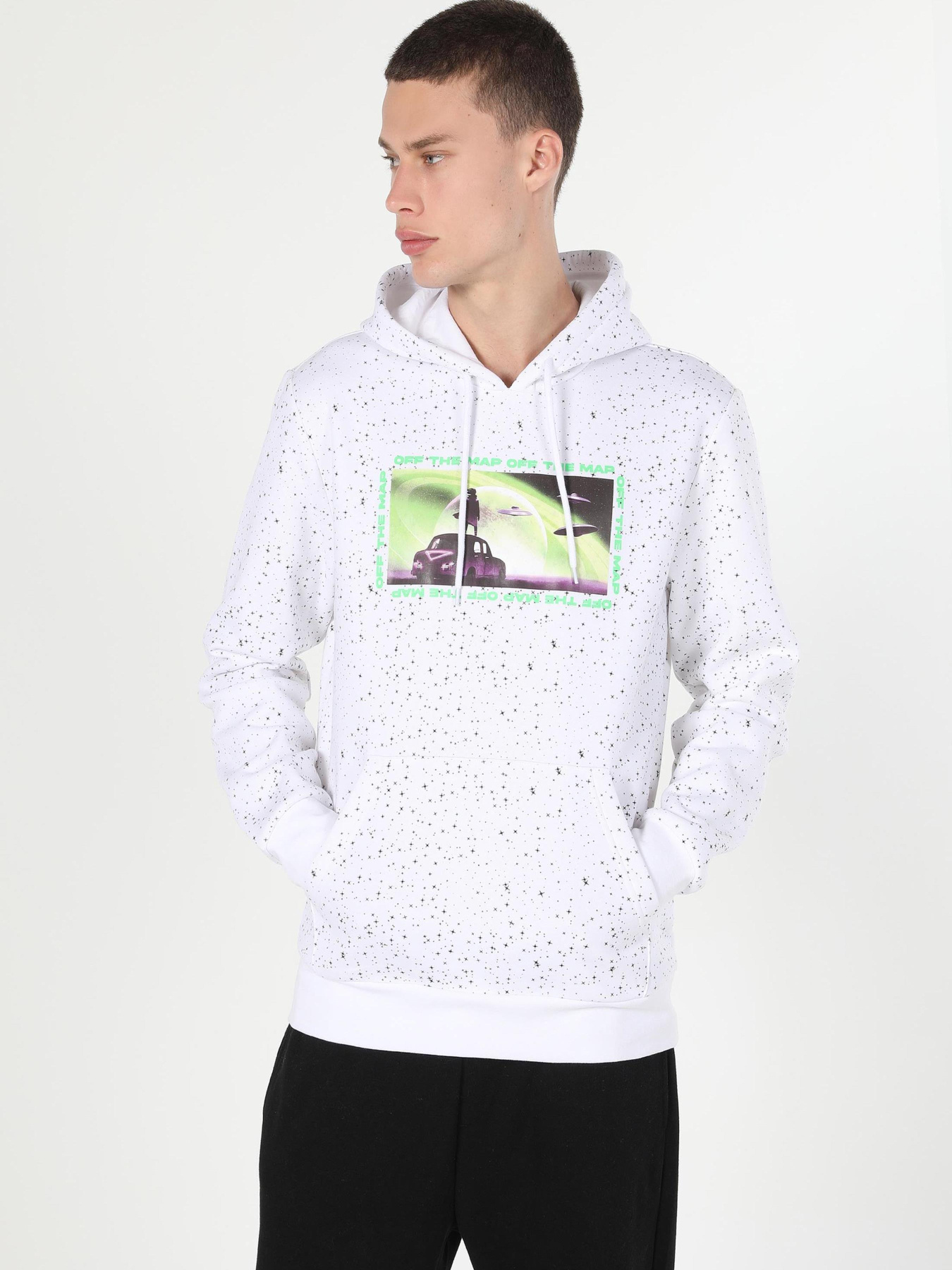 Худи и свитшоты Colin’s модель CL1060038_Q1.V1_WHT Фото