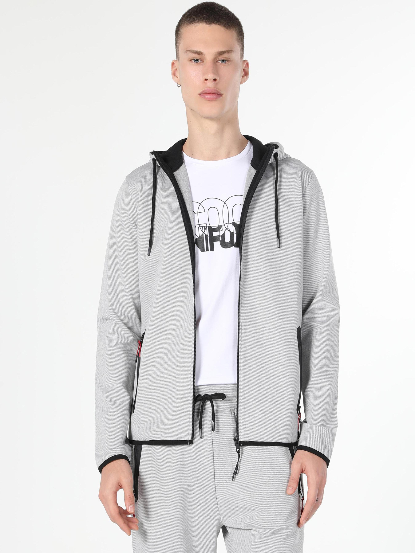 Худи и свитшоты Colin’s модель CL1060644_Q1.V1_MGA Фото