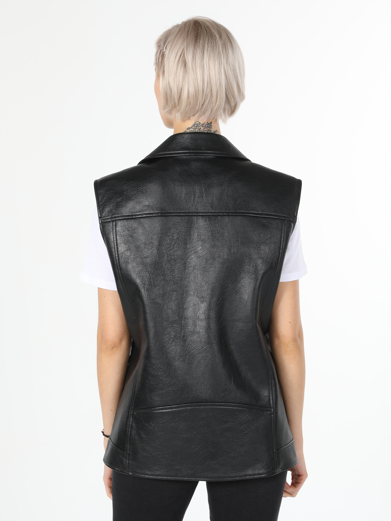 Куртки и дубленки Colin’s модель CL1060226_Q1.V1_BLK Фото