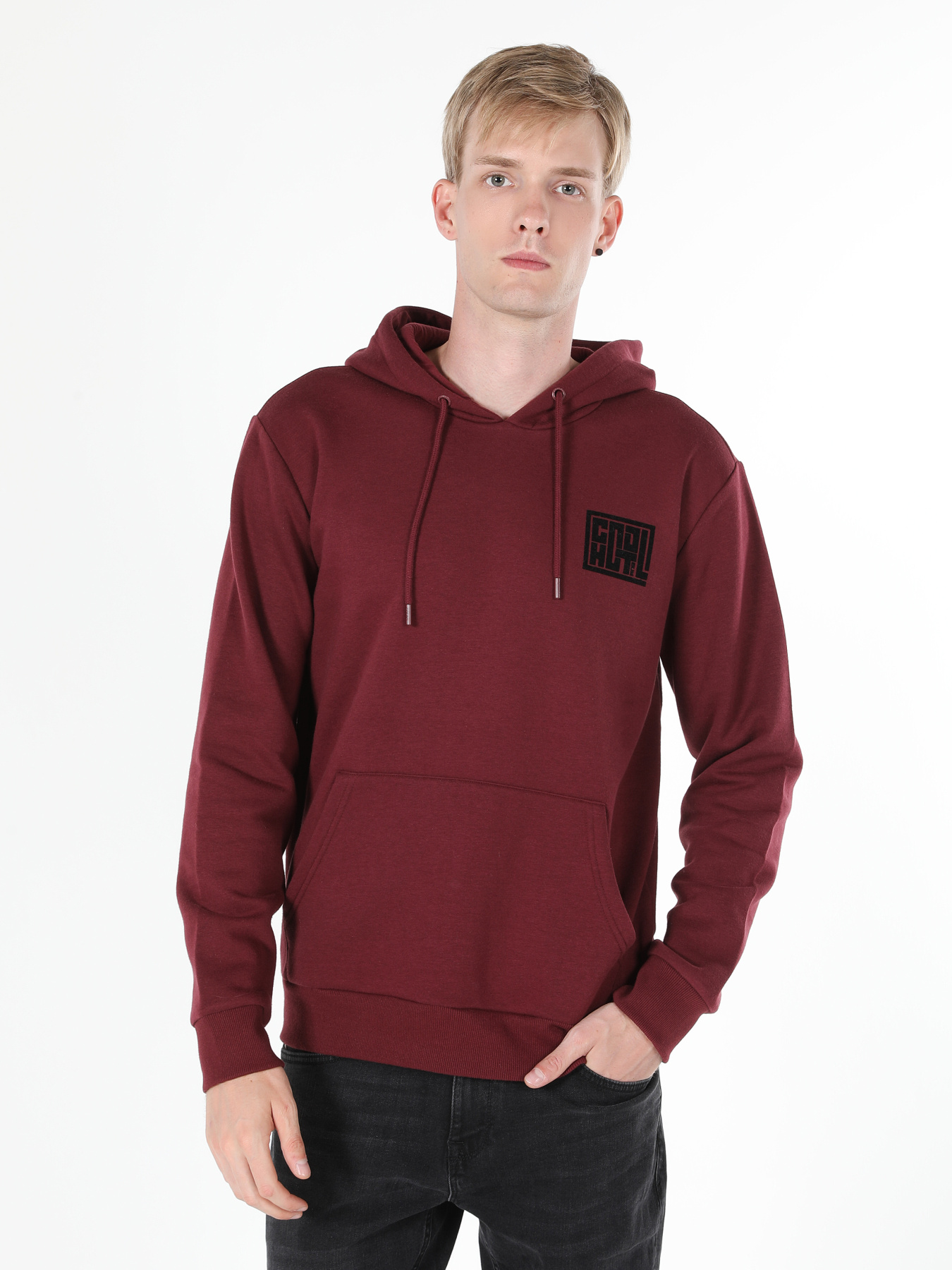 Худи и свитшоты Colin’s модель CL1060903_Q1.V1_BRD Худи и свитшоты Colin’s модель CL1060903_Q1.V1_BRD Фото