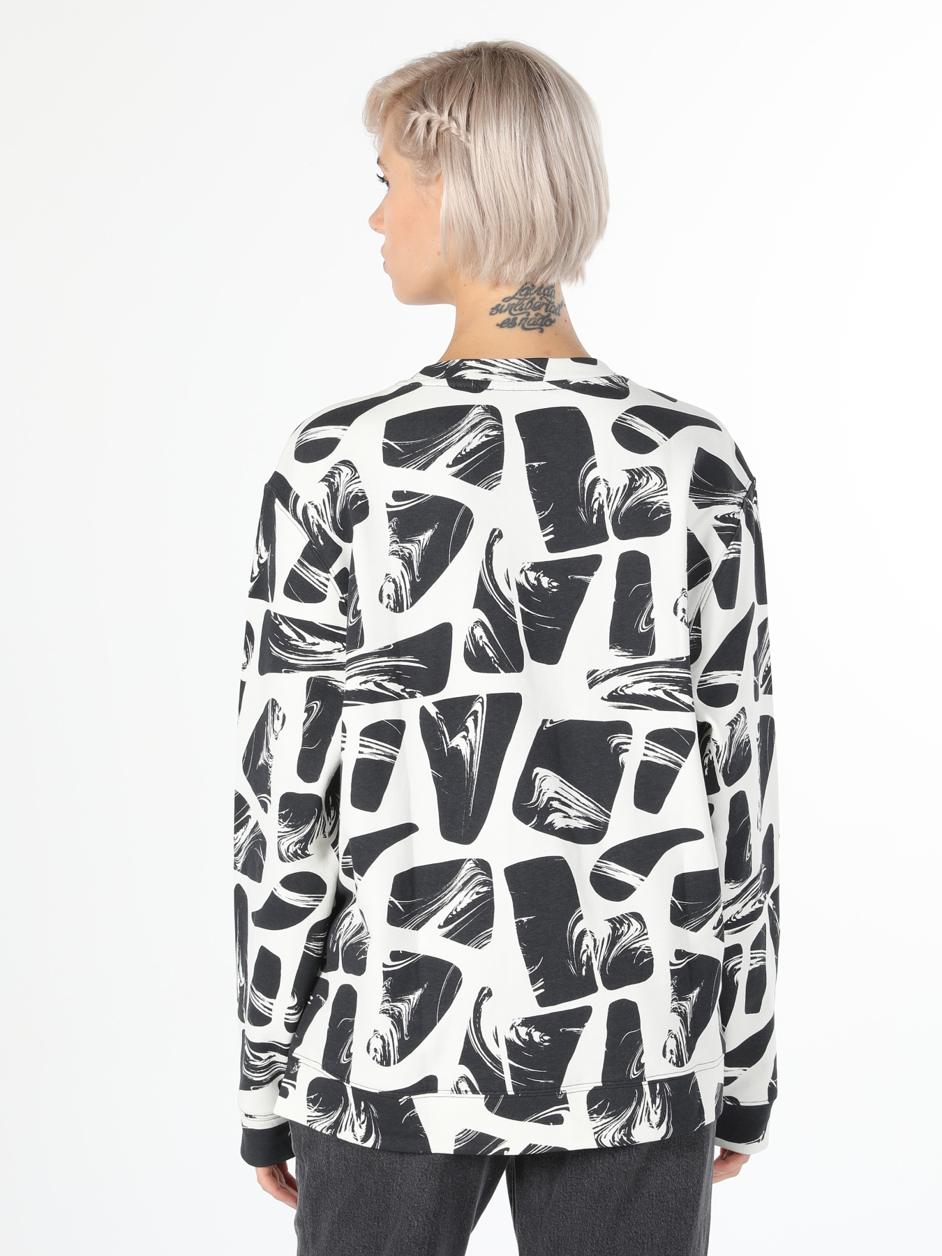 Кофты и свитера Colin’s модель CL1060559_Q1.V1_BLK Фото