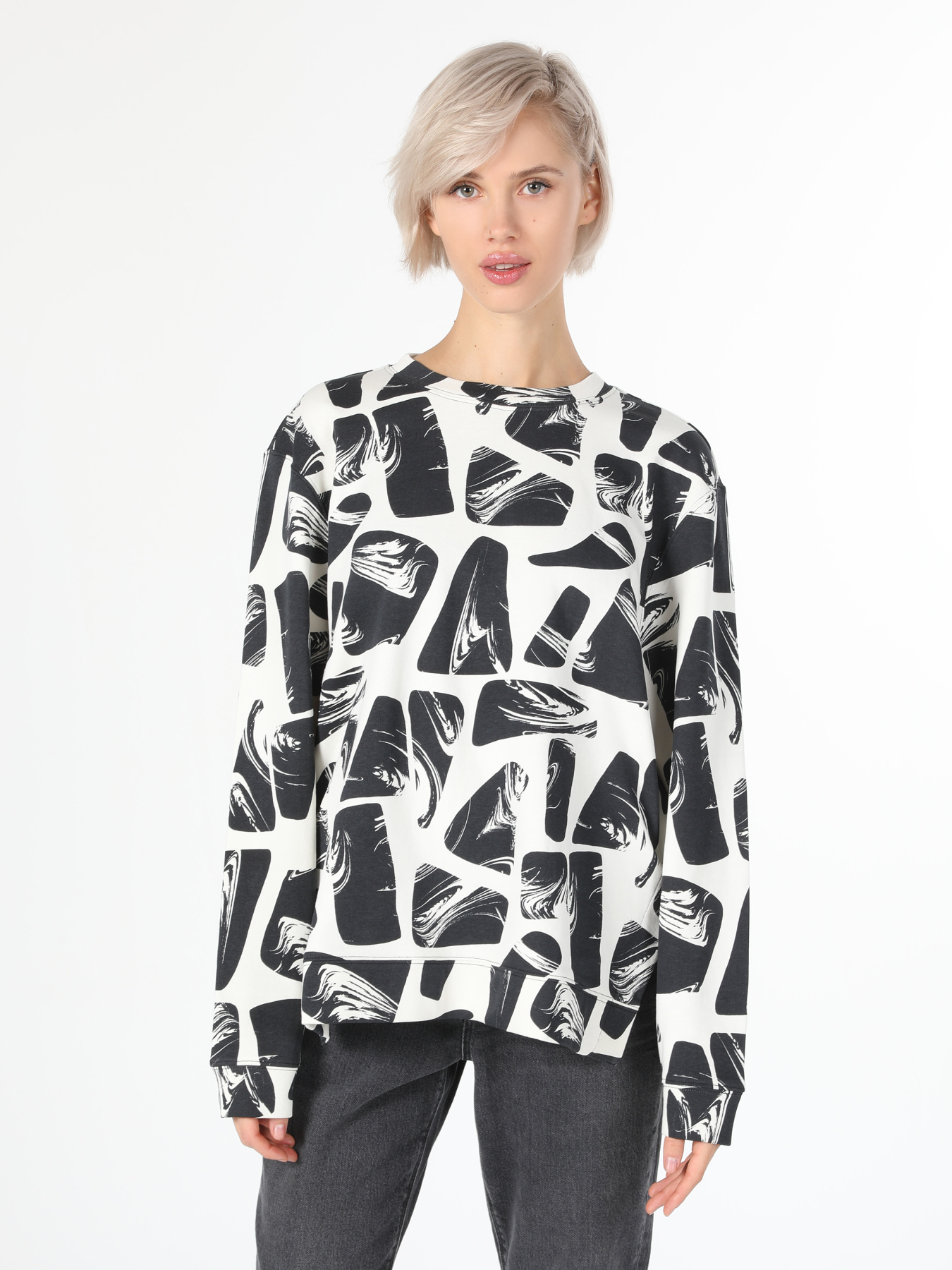 Худи и свитшоты Colin’s модель CL1060559_Q1.V1_BLK Фото