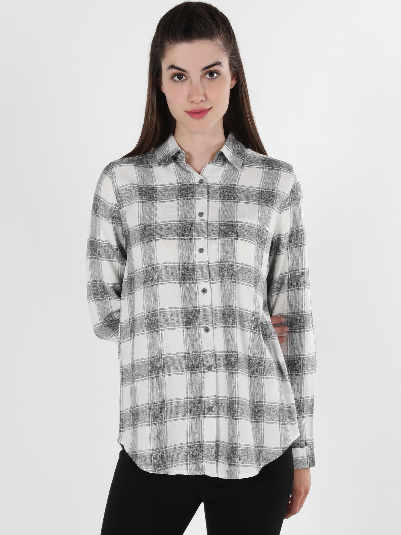 Рубашки Colin’s модель CL1061388_Q1.V1_GRA Фото