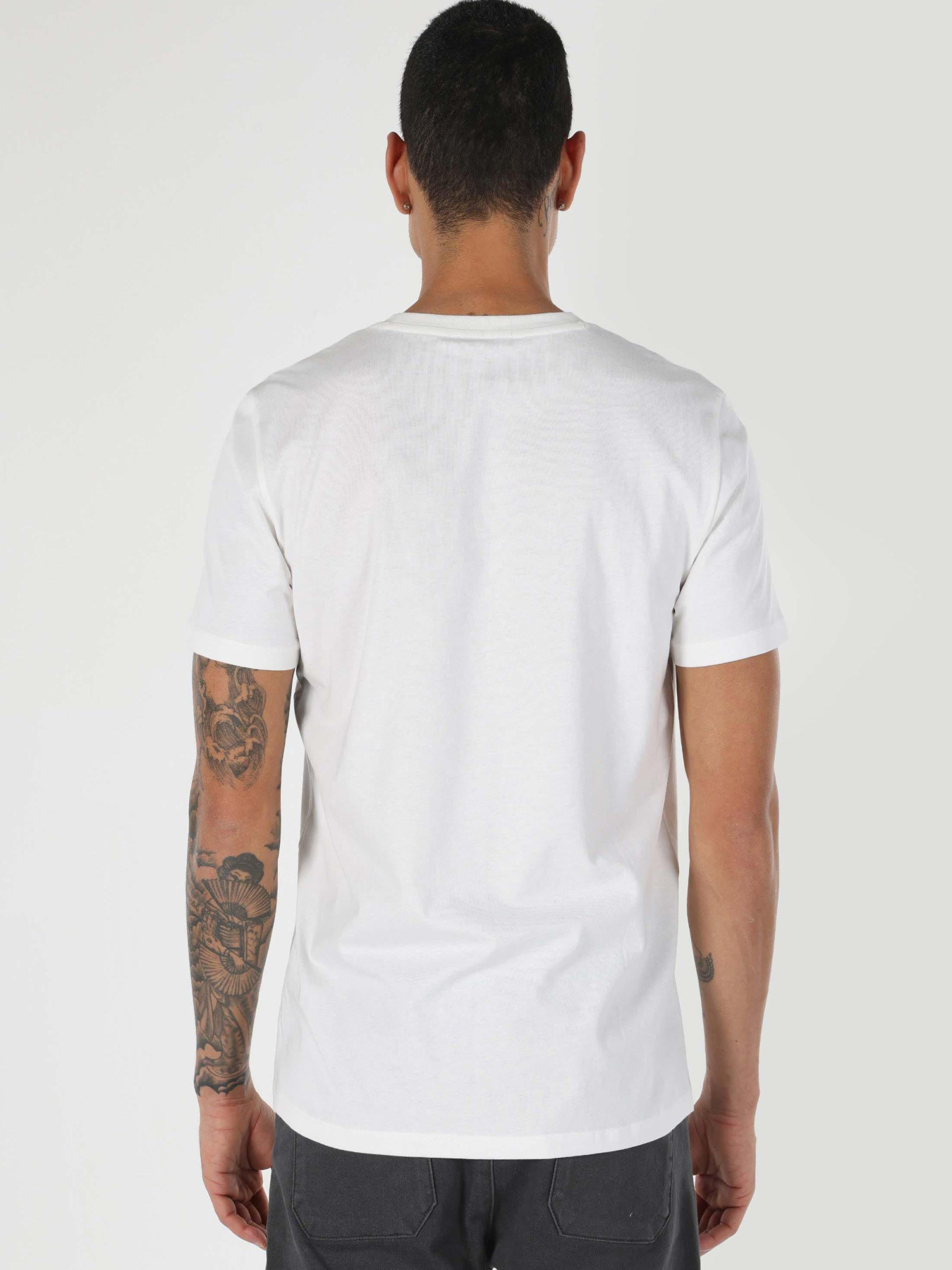 Футболки и поло Colin’s модель CL1061723_Q1.V1_WHT Фото