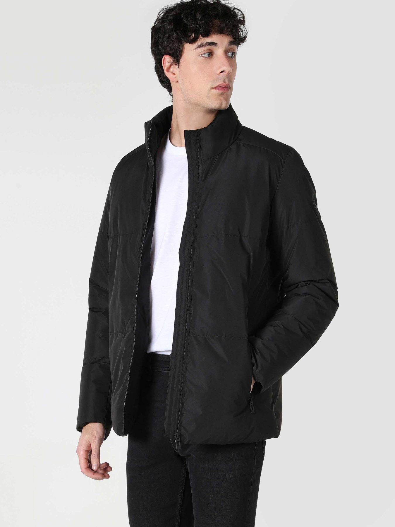 Куртки та дублянки Colin’s модель CL1062447_Q1.V1_BLK Фото