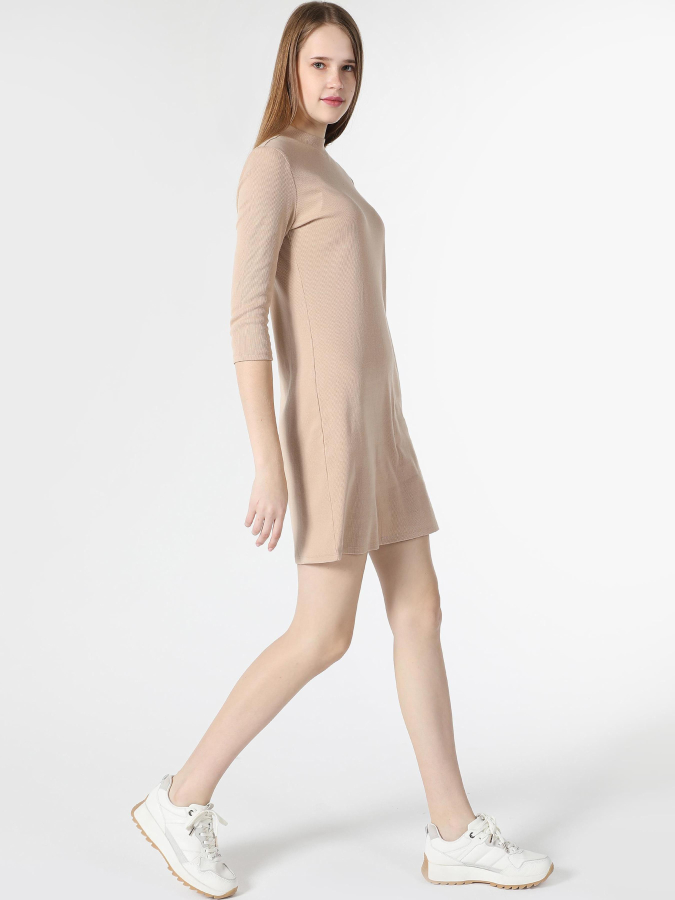 Платья Colin’s модель CL1062441_Q1.V1_BEI Фото