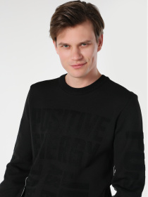 Кофты и свитера Colin’s модель CL1062328_Q1.V1_BLK Фото