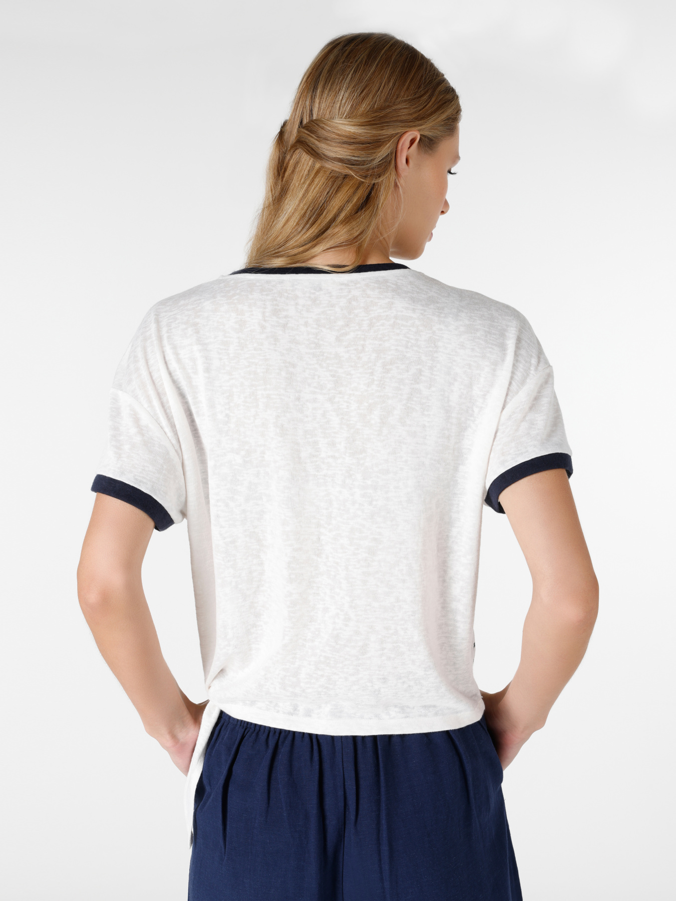 Футболки и поло Colin’s модель CL1063991_Q1.V1_WHT Фото