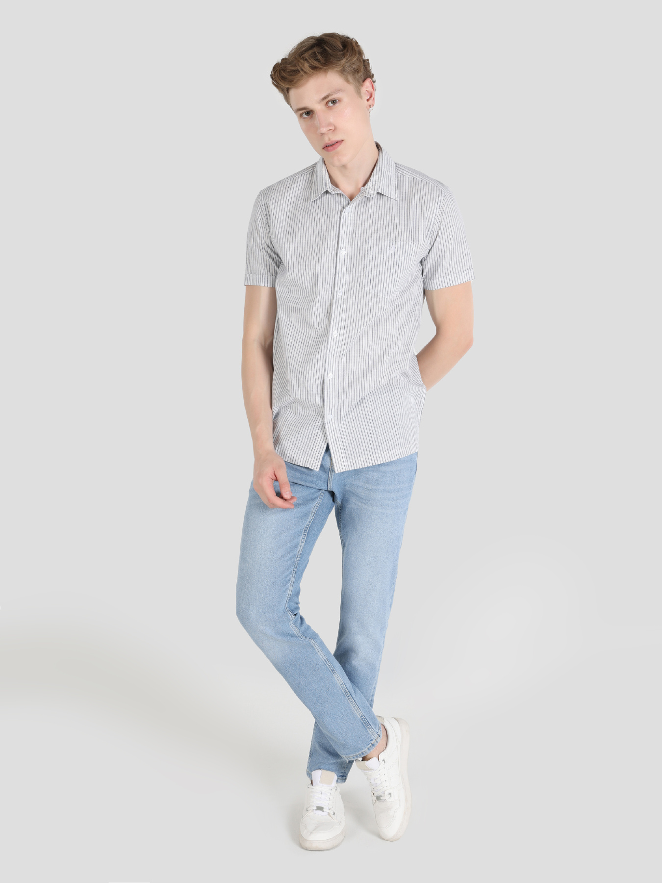 Сорочки Colin’s модель CL1064179_Q1.V1_NAV Сорочки Colin’s модель CL1064179_Q1.V1_NAV Фото