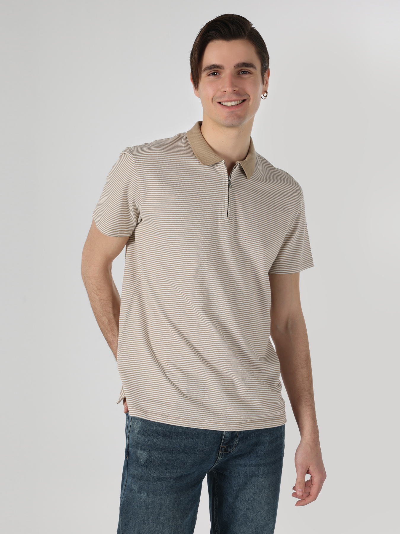 Футболки и поло Colin’s модель CL1062785_Q1.V1_BEI Фото