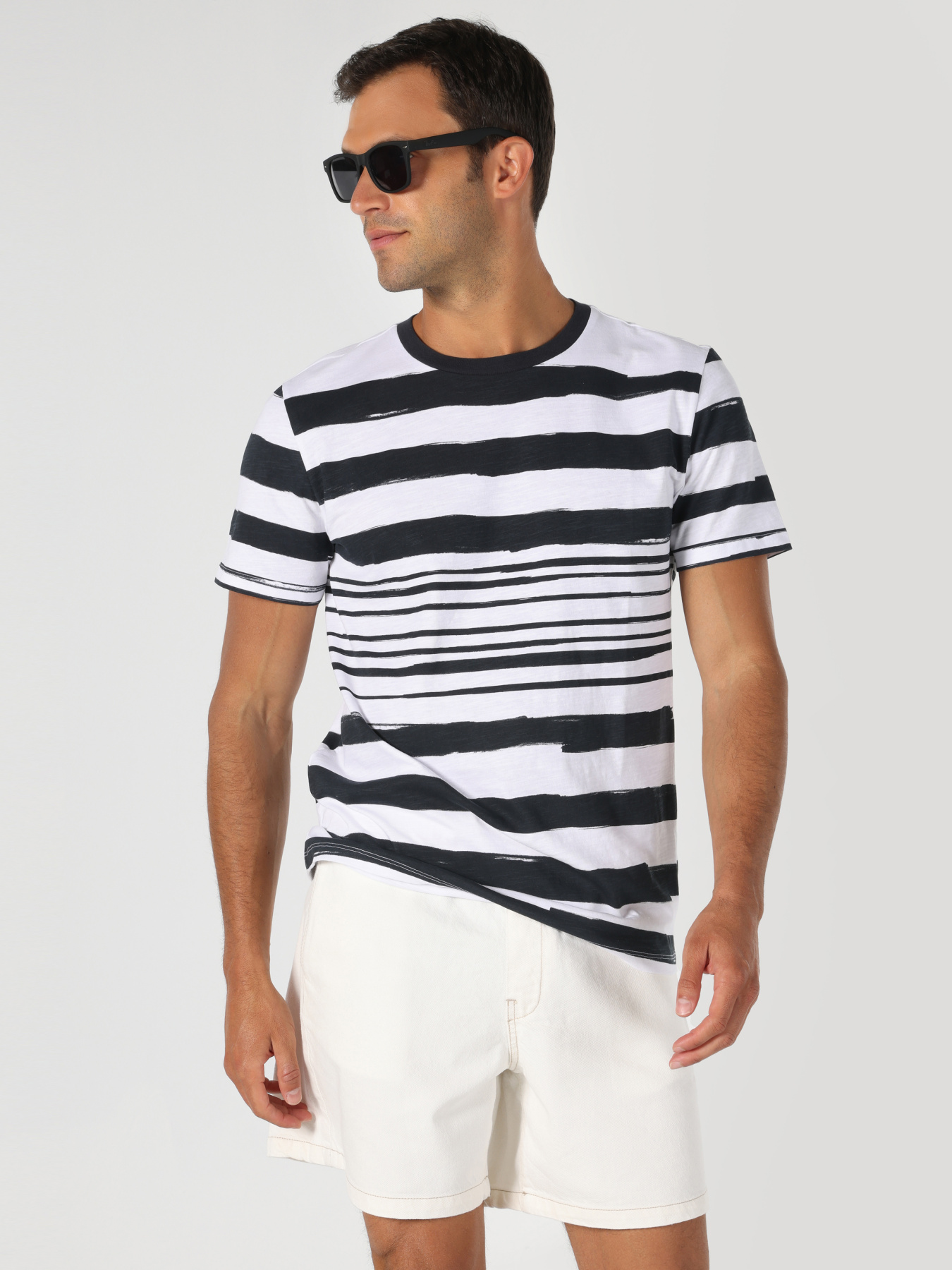 Футболки и поло Colin’s модель CL1063685_Q1.V1_WHT Фото