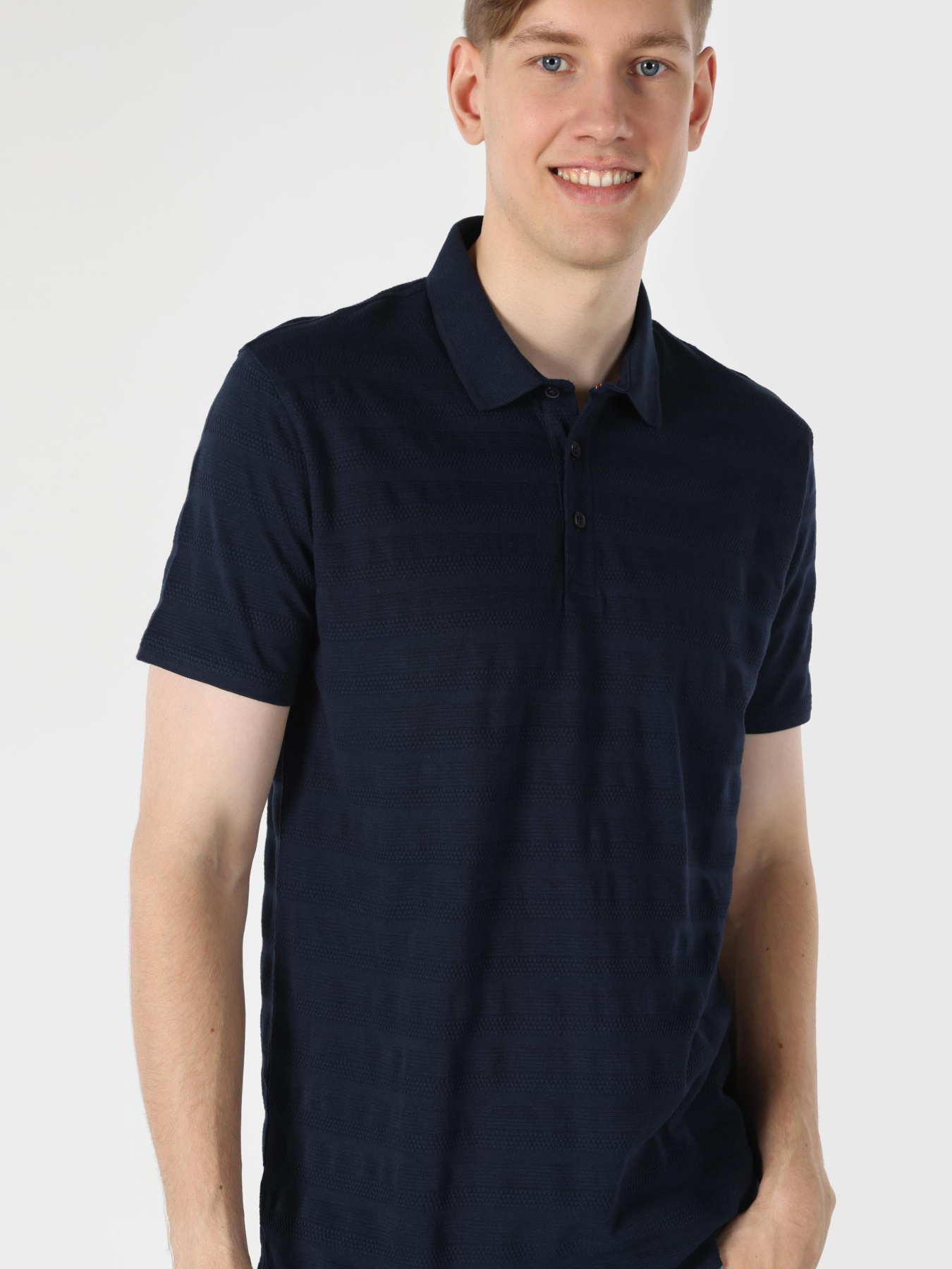 Футболки і поло Colin’s модель CL1063178_Q1.V1_NAV Фото