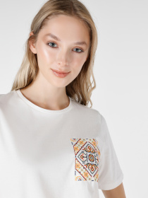 Футболки и поло Colin’s модель CL1065167_Q1.V1_WHT Футболки и поло Colin’s модель CL1065167_Q1.V1_WHT Фото