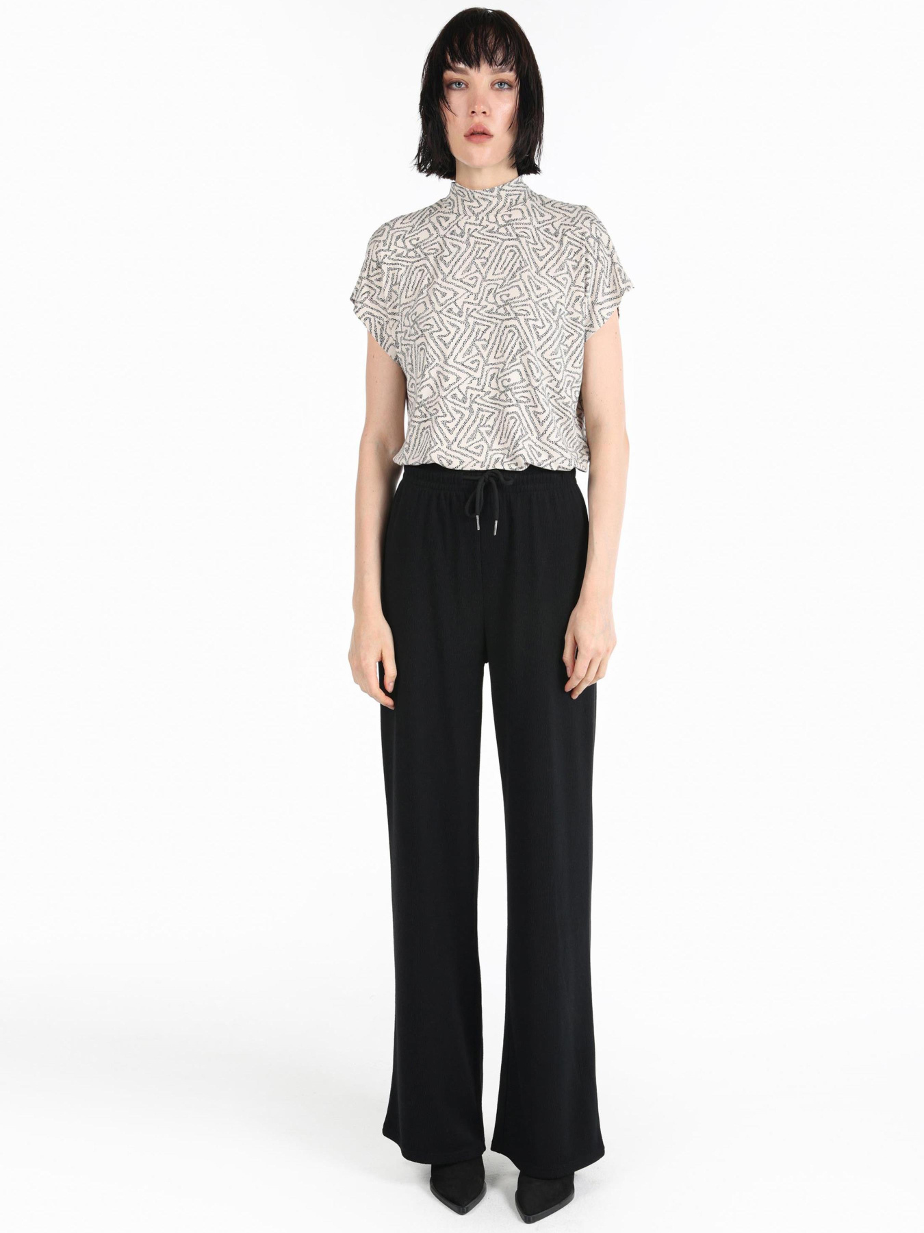 Футболки и поло Colin’s модель CL1065134_Q1.V1_BEI Фото