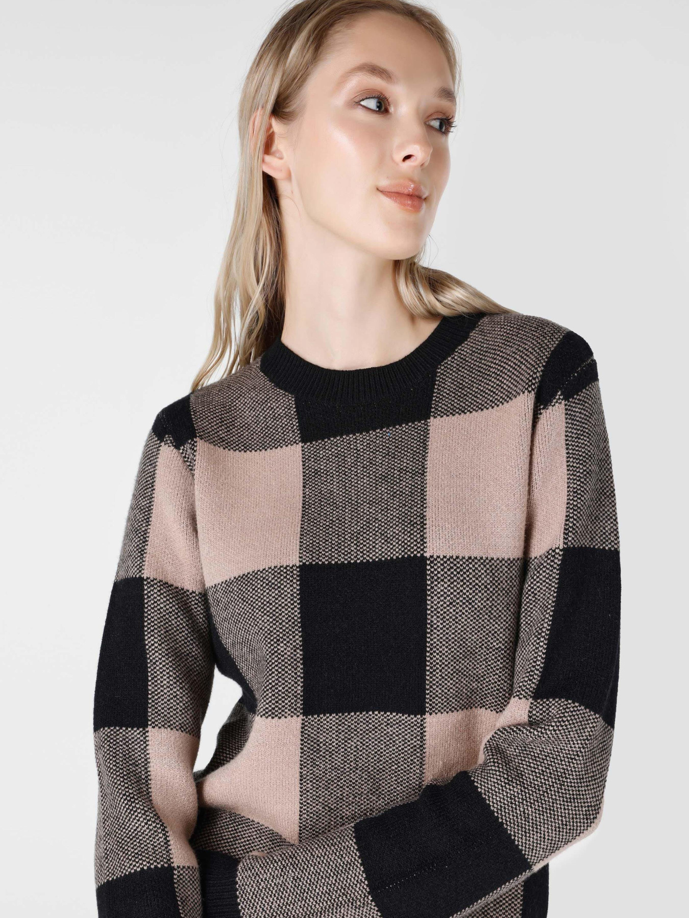 Худи и свитшоты Colin’s модель CL1066017_Q1.V1_BLK Фото